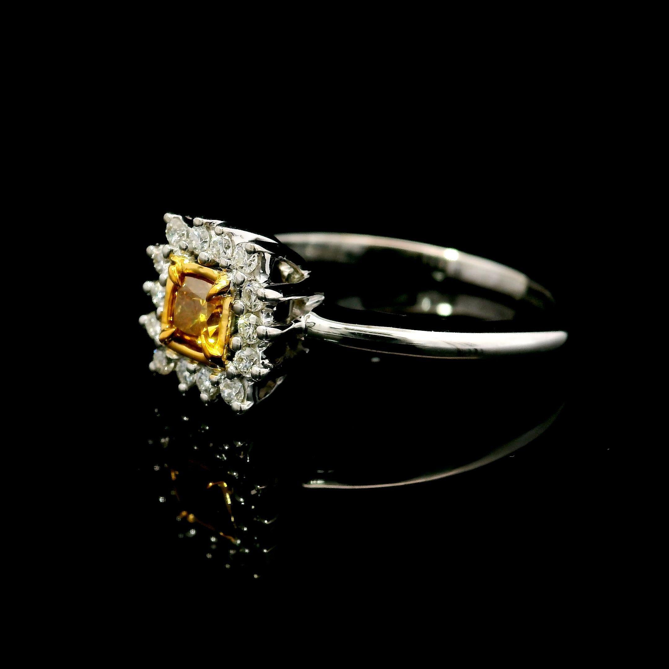 Bague en diamant jaune en vente 2
