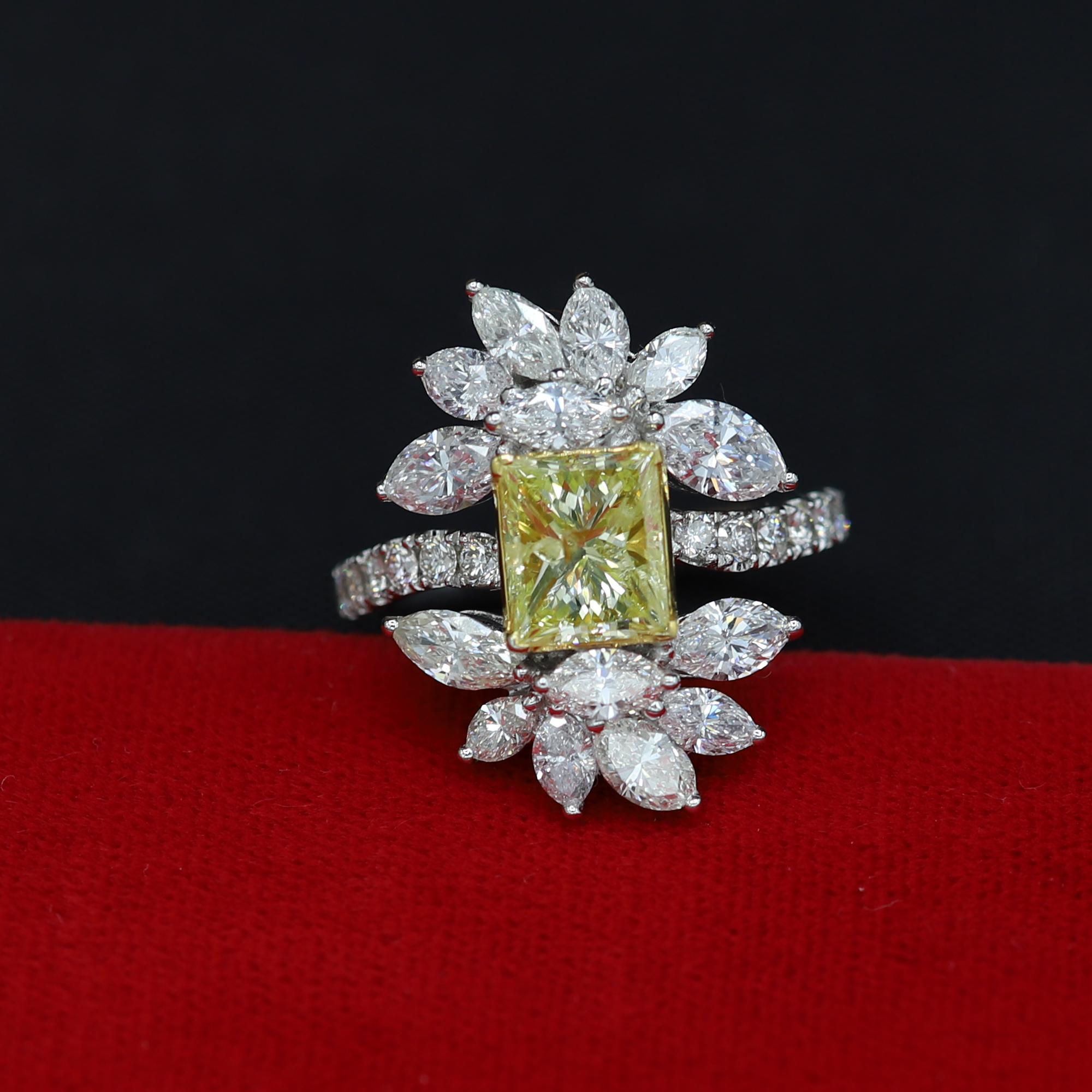 Yellow Diamond Ring with Marquise Diamonds 18 Karat White Gold In New Condition For Sale In Brooklyn, NY