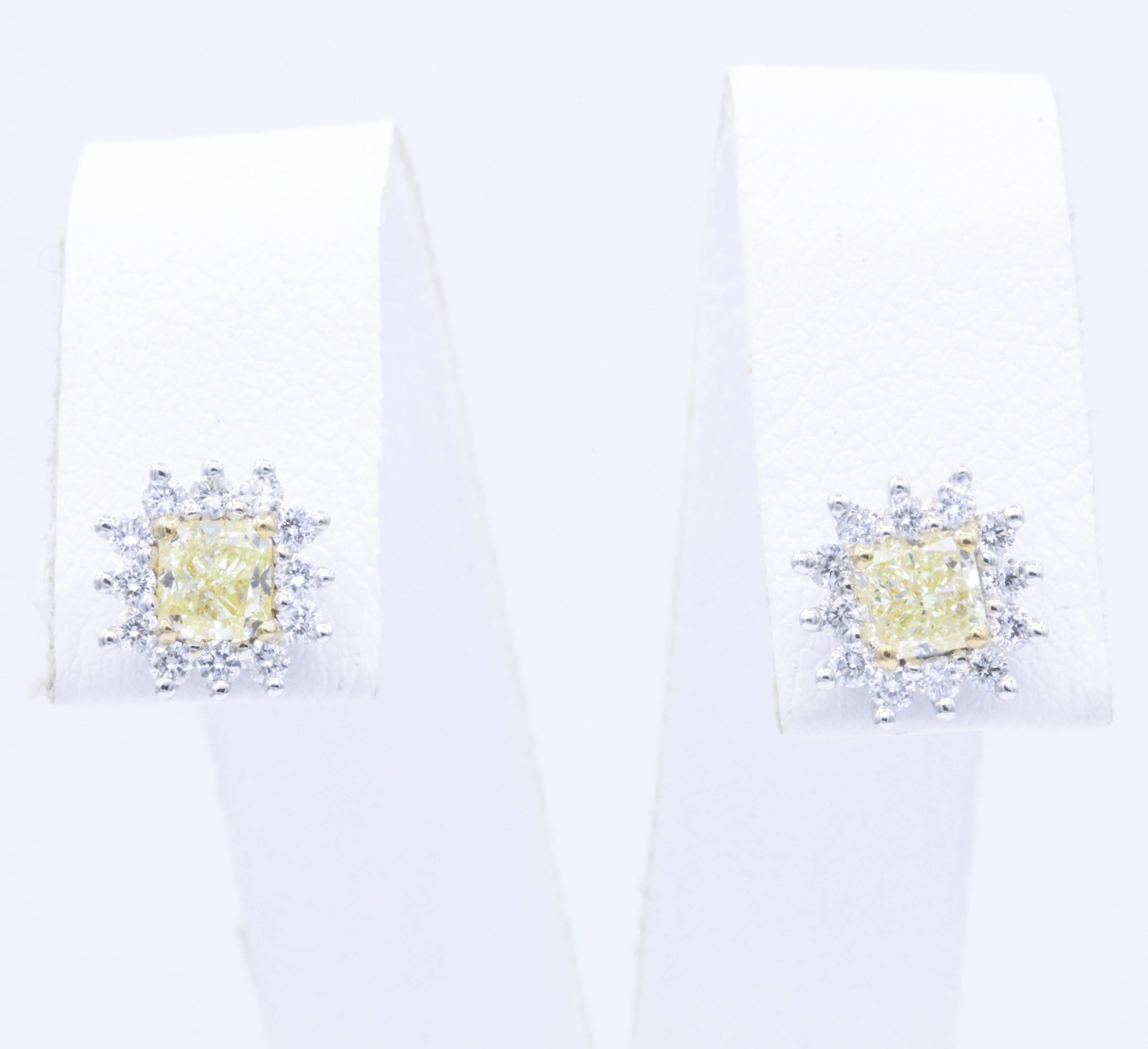 24 white diamonds 0.30 carats
2 Yellow diamonds 0.71 carats 