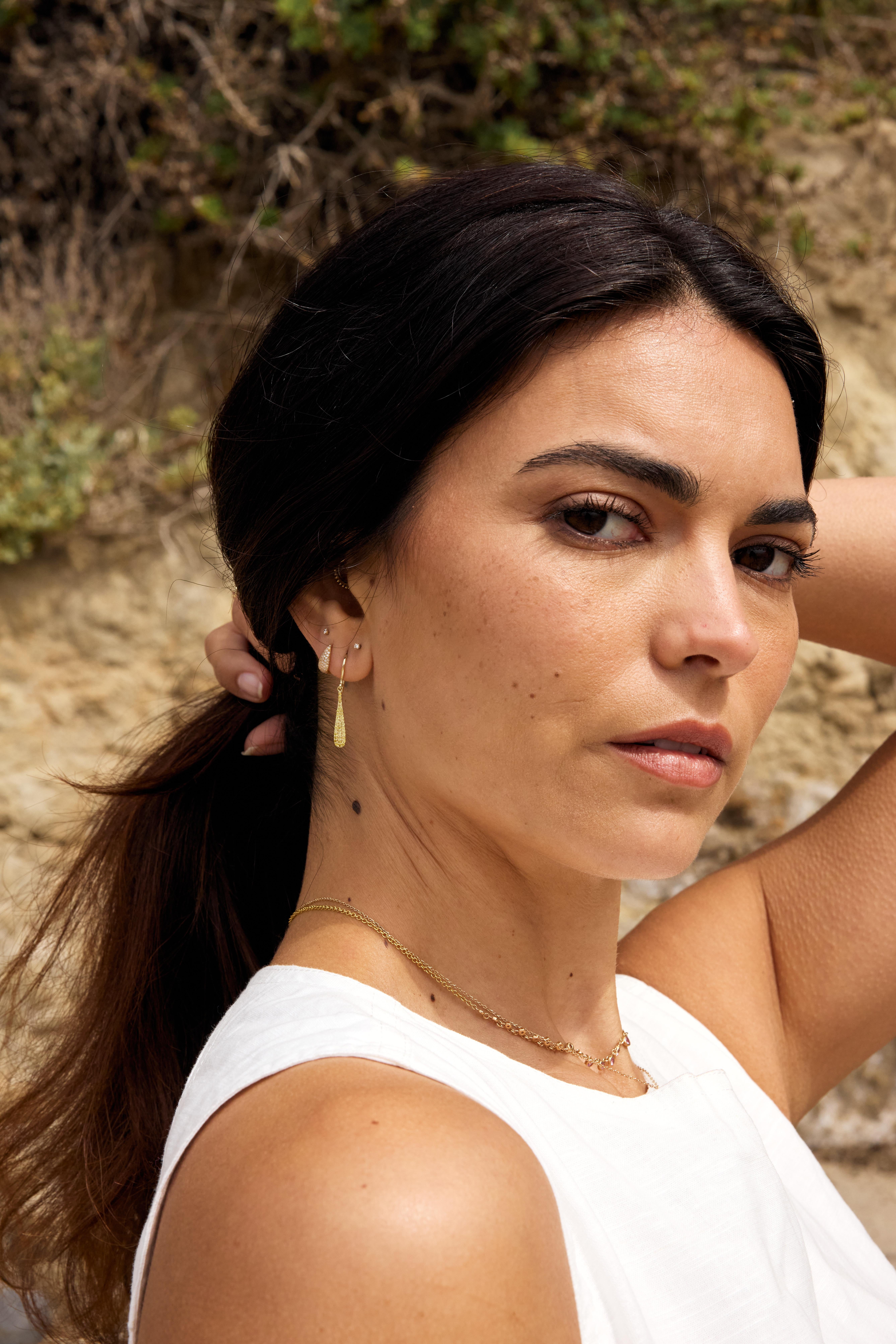 Boucles d'oreilles en forme de goutte avec diamant jaune en vente 1