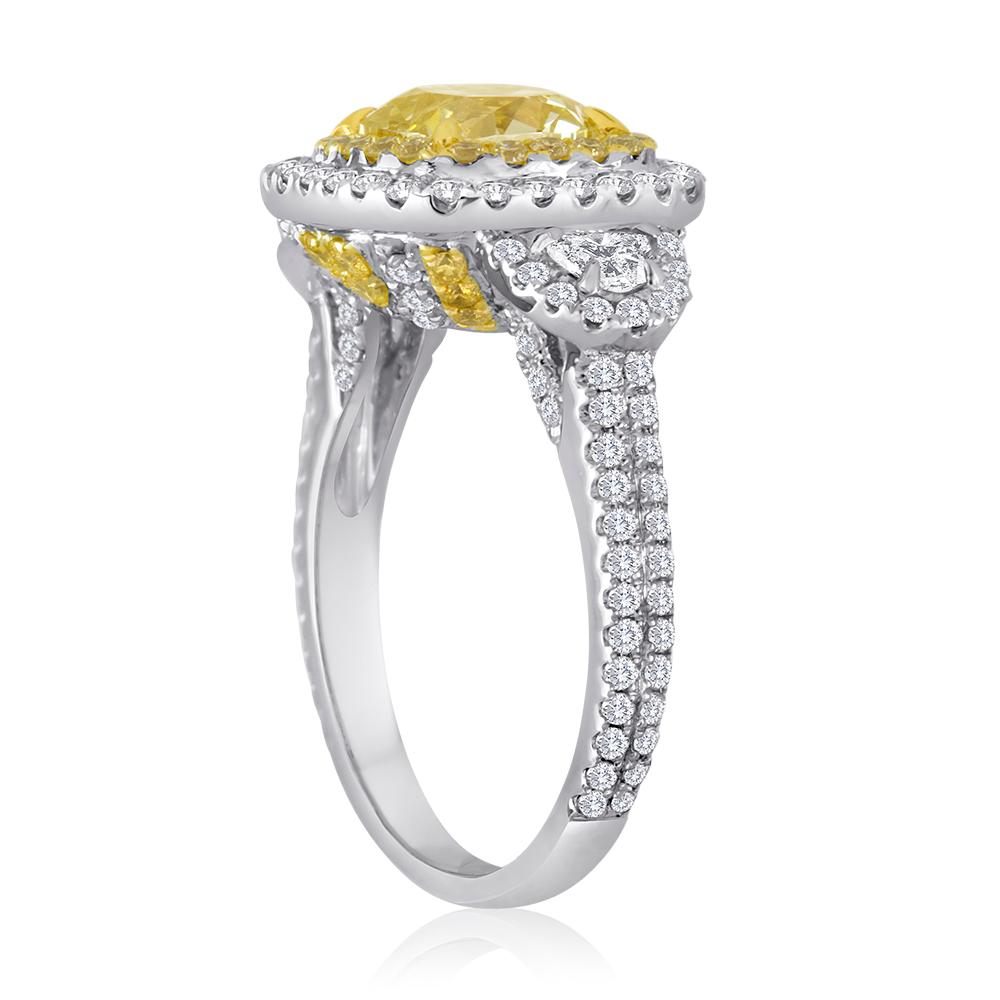 Women's or Men's Yellow Diamond White Diamond Halo Three-Stone Bridal Fashion Two-Color Gold Ring