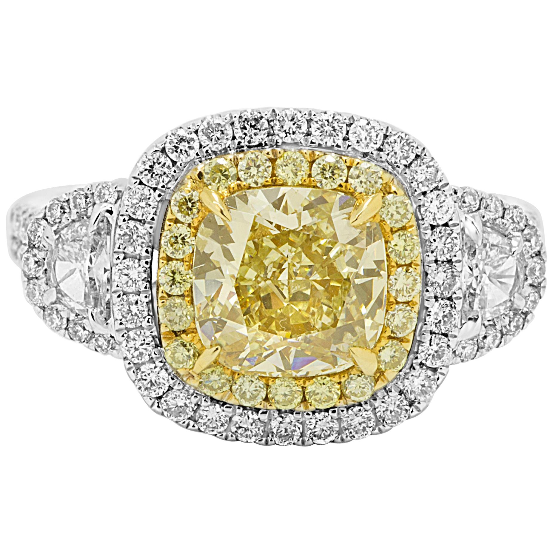 Yellow Diamond White Diamond Halo Three-Stone Bridal Fashion Two-Color Gold Ring