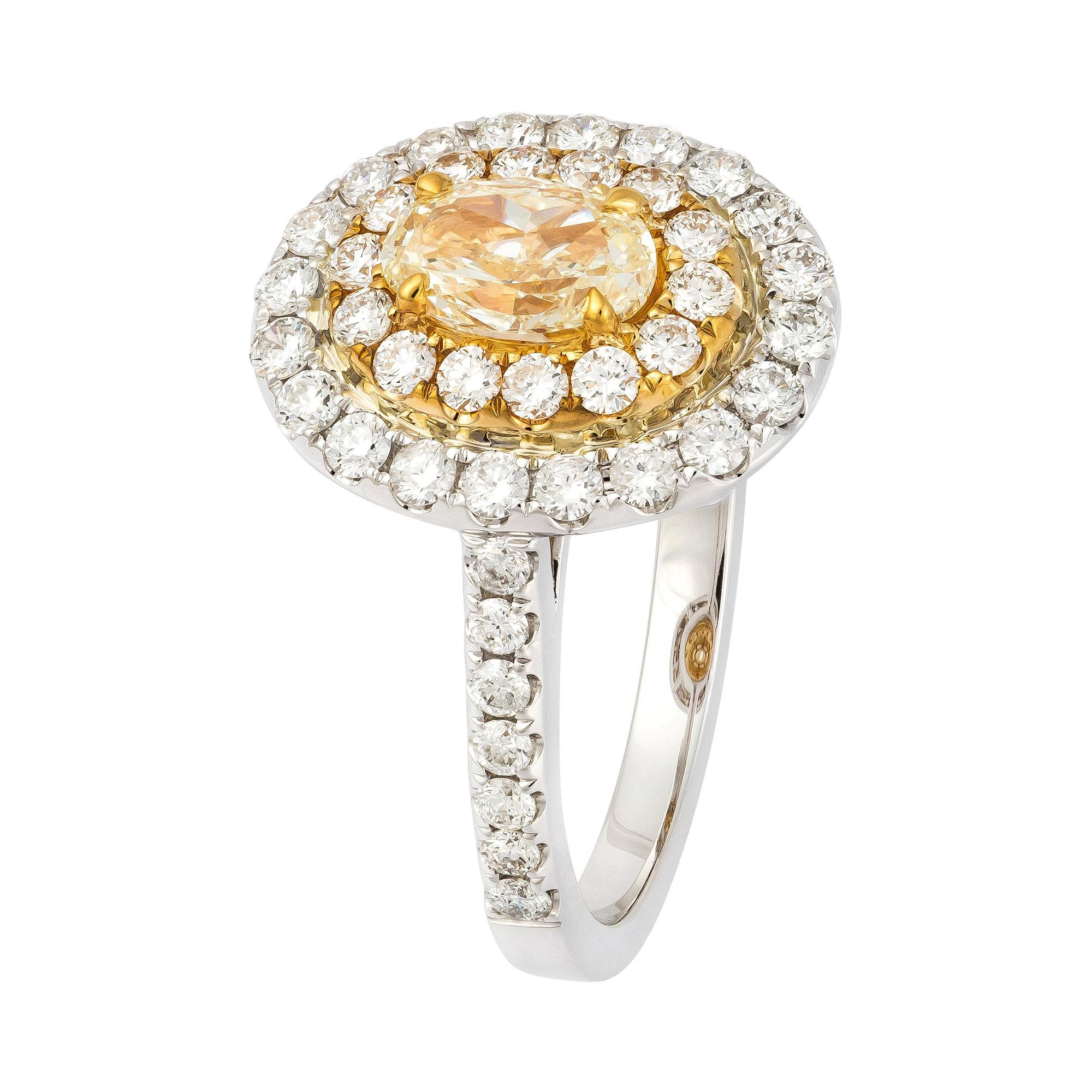 Yellow Diamond White Gold Engagement Ring for Her 18 K Gold For Sale