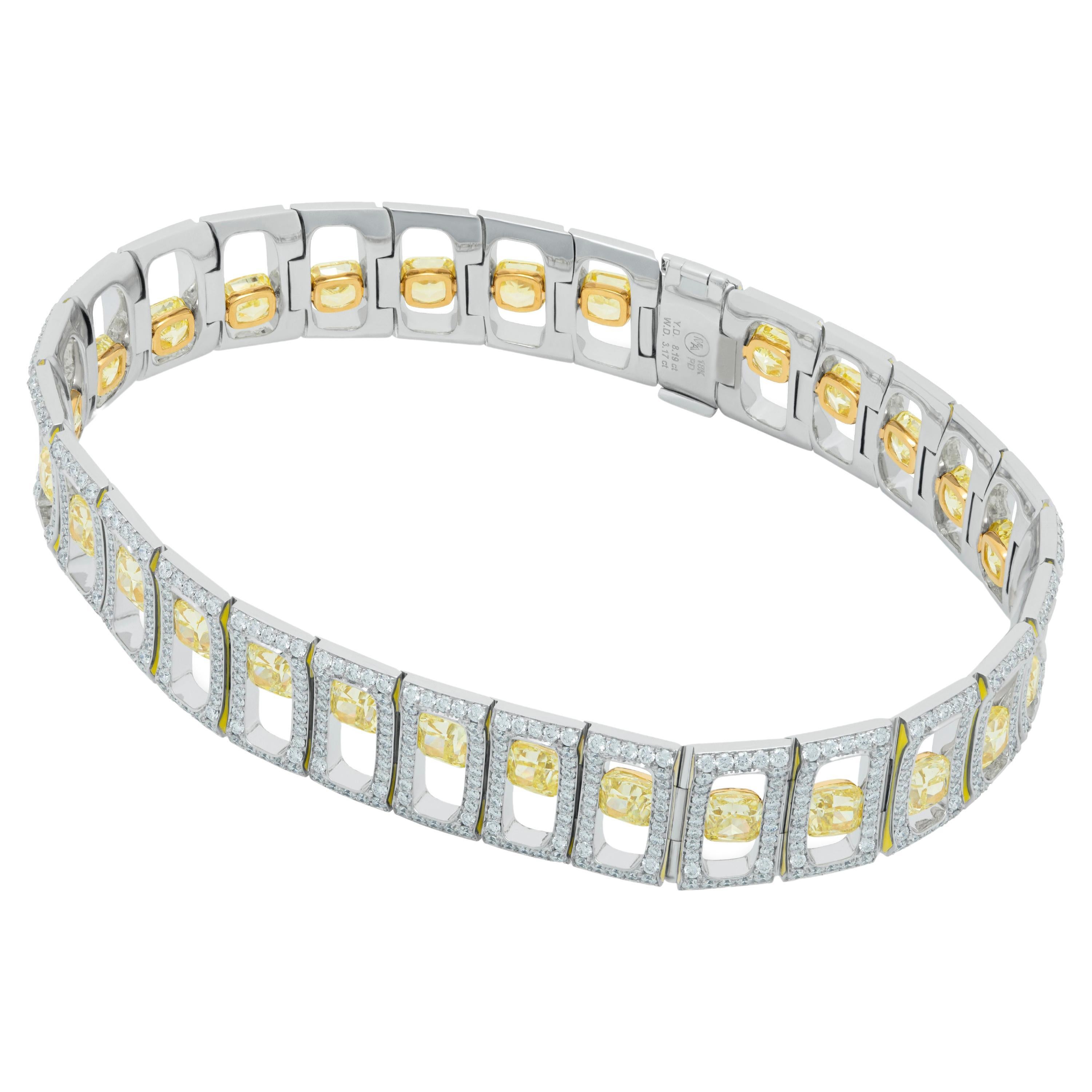 Yellow Diamonds 8.19 Carats Diamonds 18 Karat White Gold High Jewellery Bracelet For Sale