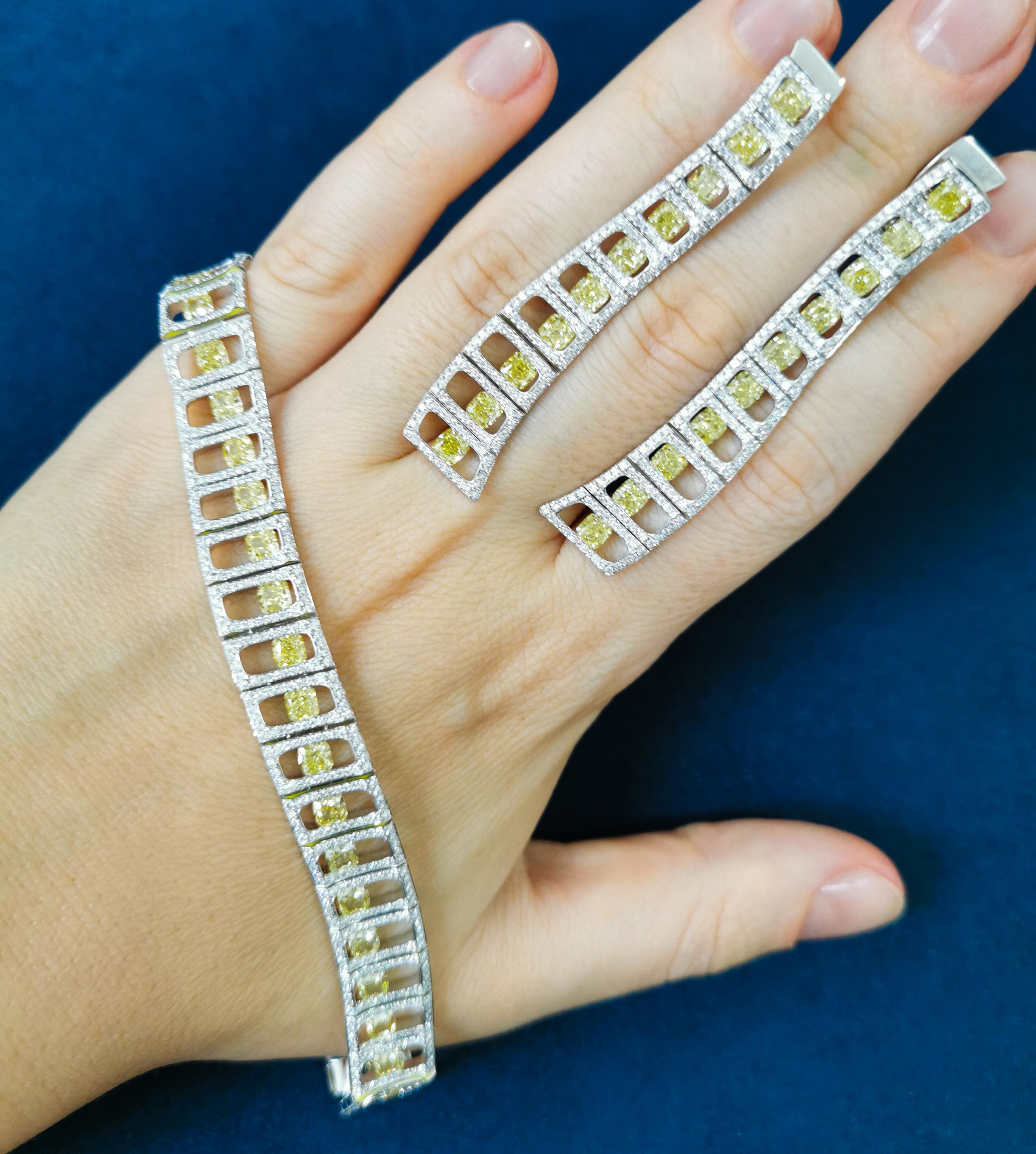 Yellow Diamonds White Diamonds Enamel 18 Karat White Gold High Jewellery Suite In New Condition For Sale In Bangkok, TH