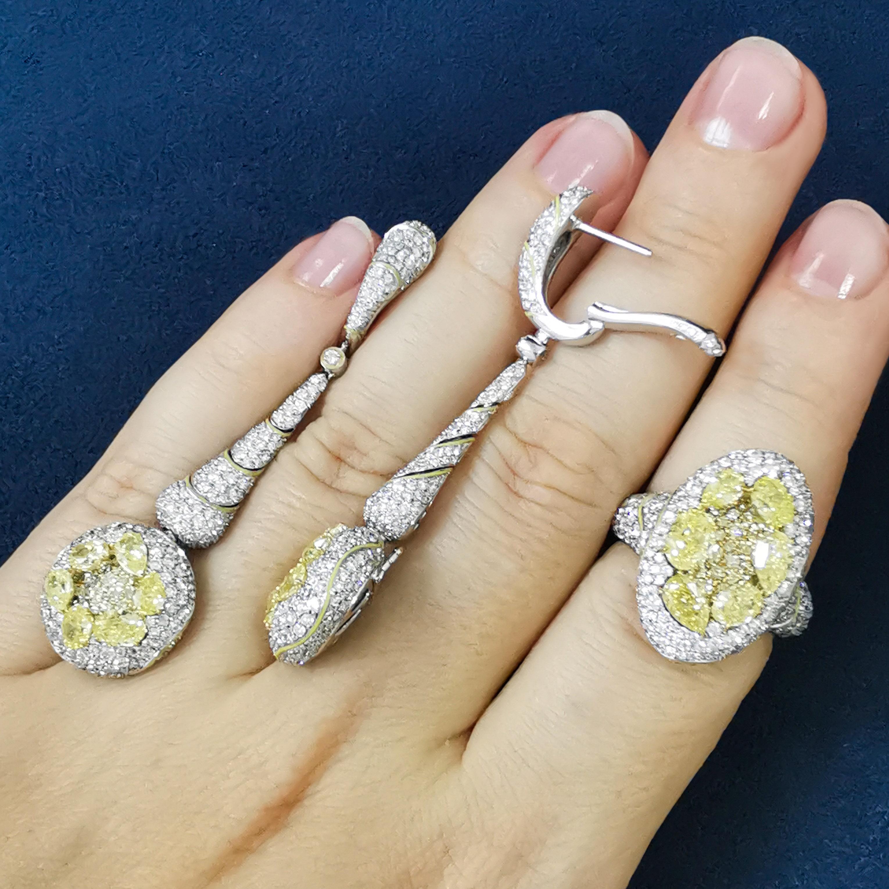 Gelbe Diamanten Weiße Diamanten und weiße Diamanten Emaille 18 Karat Weißgold High Jewellry Suite im Angebot 4