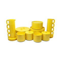 Vajilla Amarilla de Vignelli para Heller, Servicio para 8