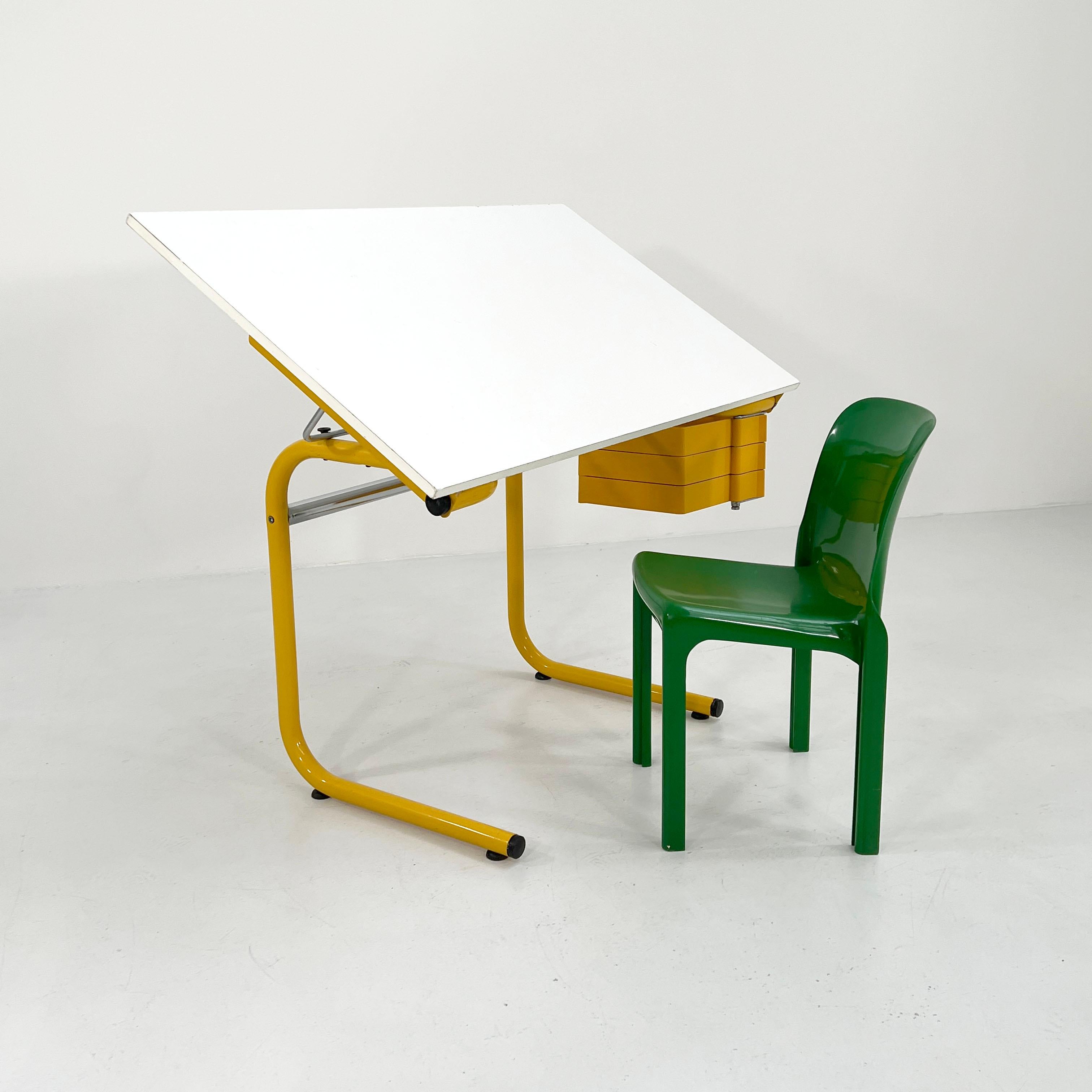 Yellow Drafting Table / Desk by Joe Colombo for Bieffeplast, 1970s In Good Condition In Ixelles, Bruxelles