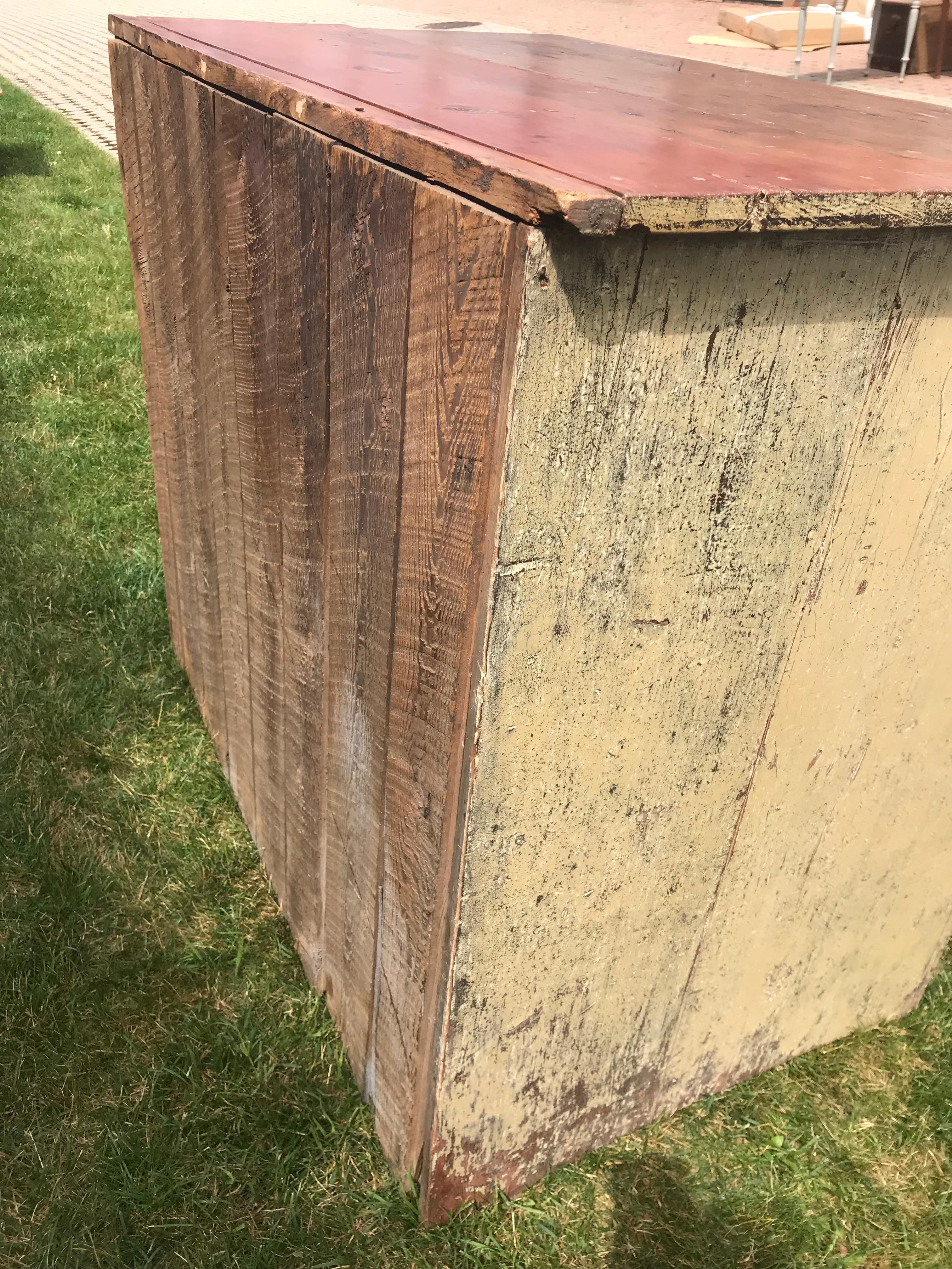 Canadian 19th Century Dresser Base in Yellow Paint In Good Condition For Sale In Nantucket, MA