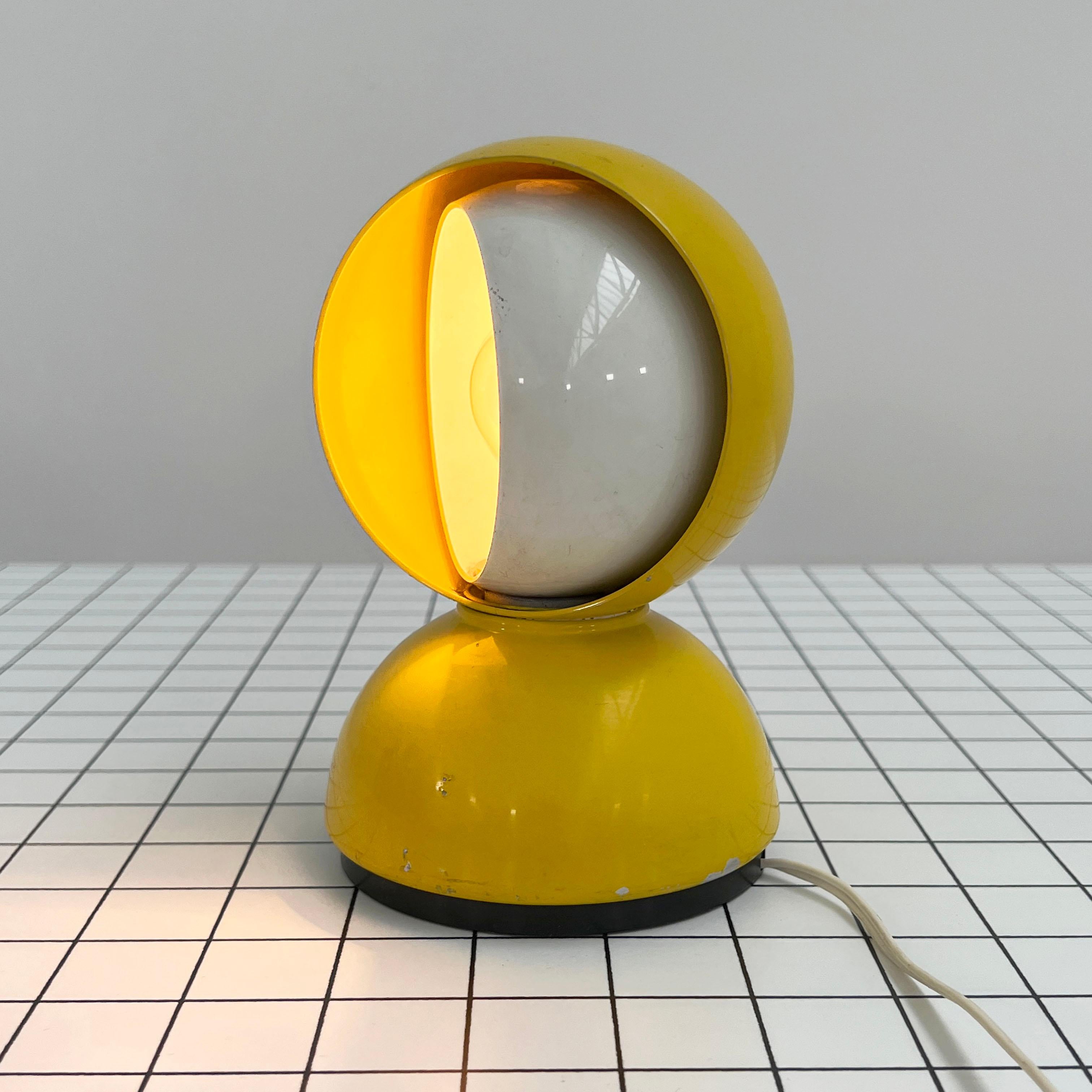 Mid-Century Modern Yellow Eclisse Table Lamp by Vico Magistretti for Artemide, 1960s