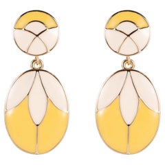 Patchwork de fleurs à pétales ronds et ovales en écru jaune Pendants d'oreilles clips en or