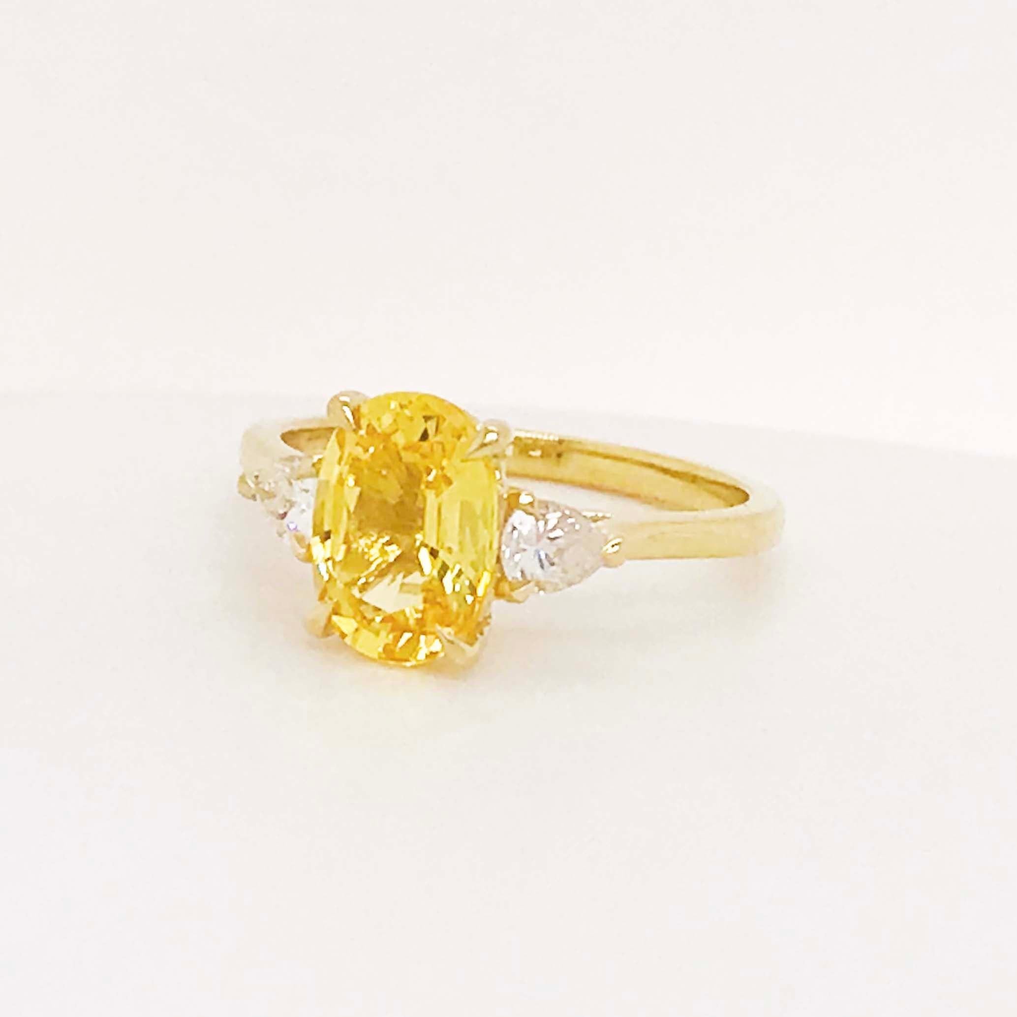 For Sale:  Yellow Engagement Ring Sapphire 2.33 Carat 18 Karat Three-Stone Diamonds 8