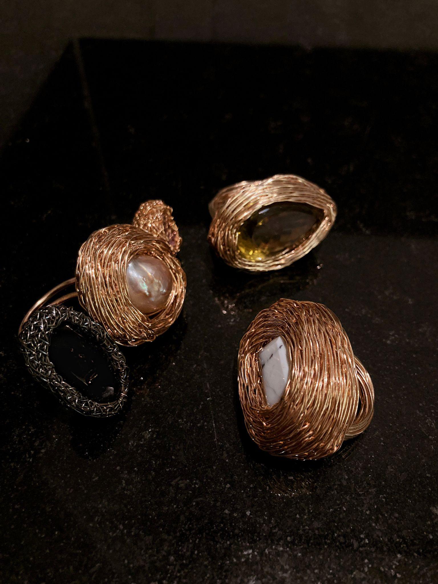 Yellow Facetted Lemon Quartz one-of-a-kind Cocktail and Statement Ring For Sale 5