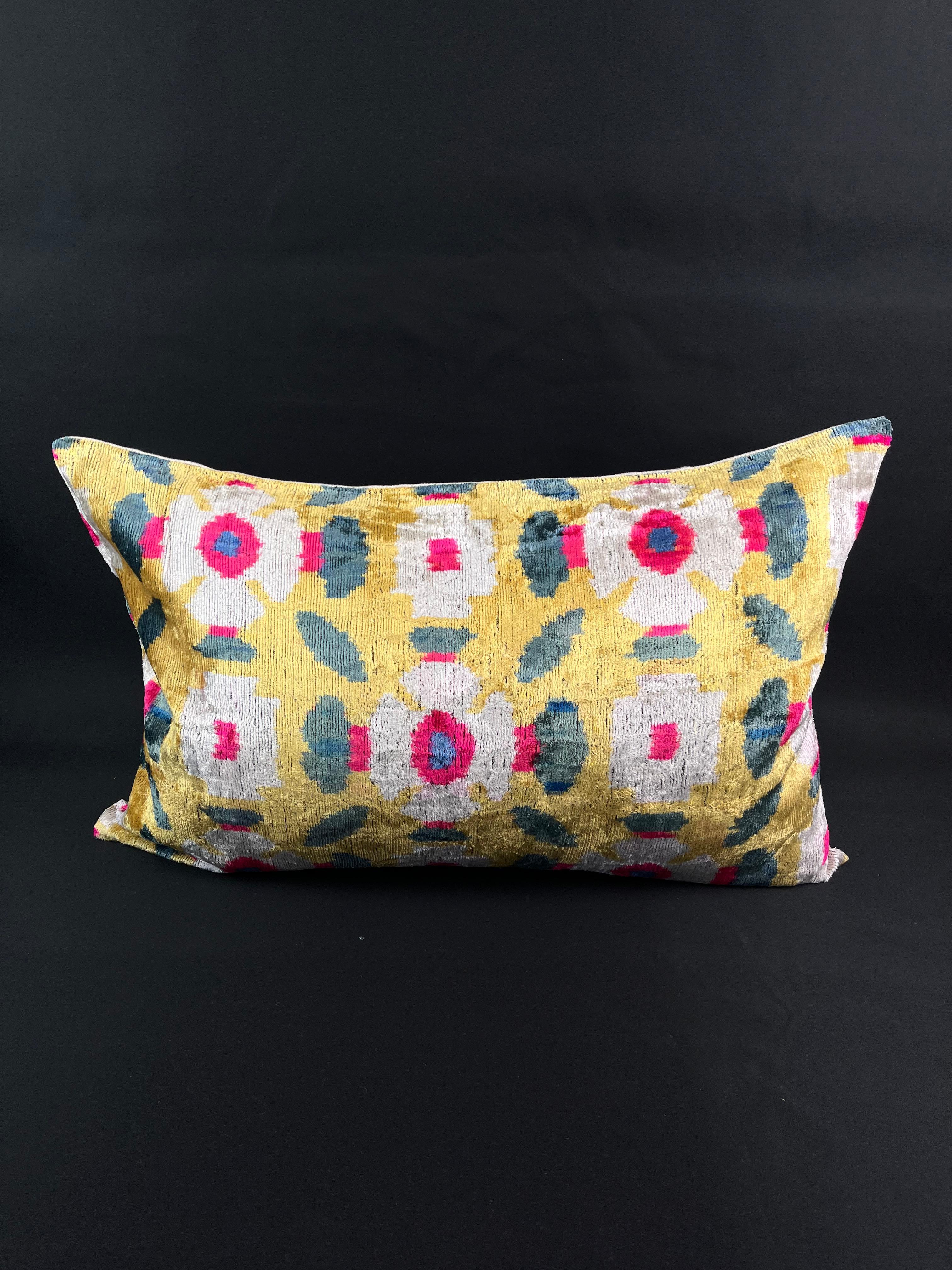 Yellow Floral Velvet Silk Ikat Pillow Cover In New Condition In Houston, TX