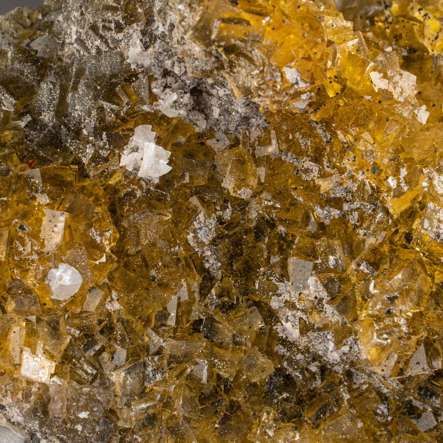 Espagnol Fluorite jaune de la mine de Moscona, District de Villabona, Asturias, Espagne (1,8 lbs) en vente