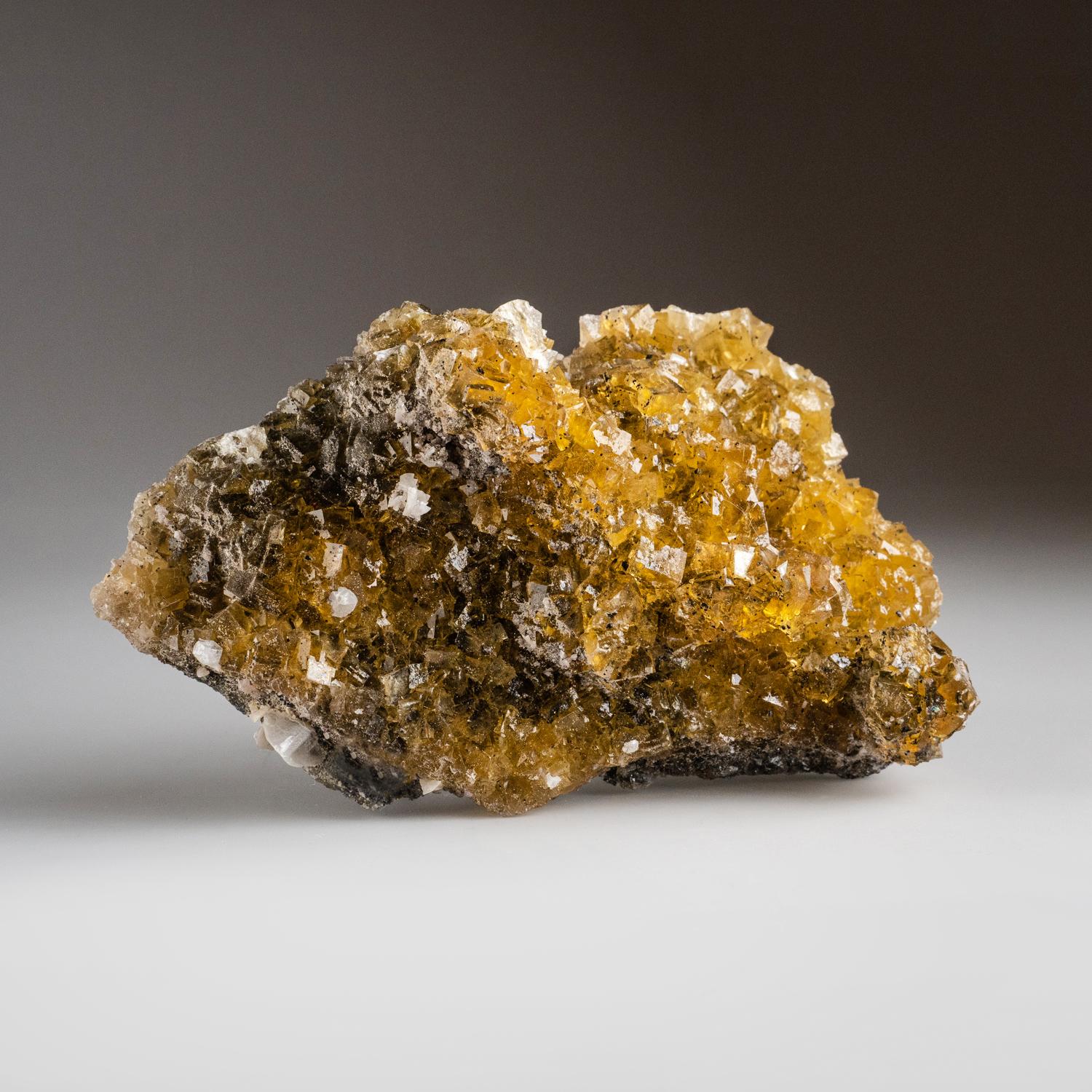 Fluorite jaune de la mine de Moscona, District de Villabona, Asturias, Espagne (1,8 lbs) Neuf - En vente à New York, NY