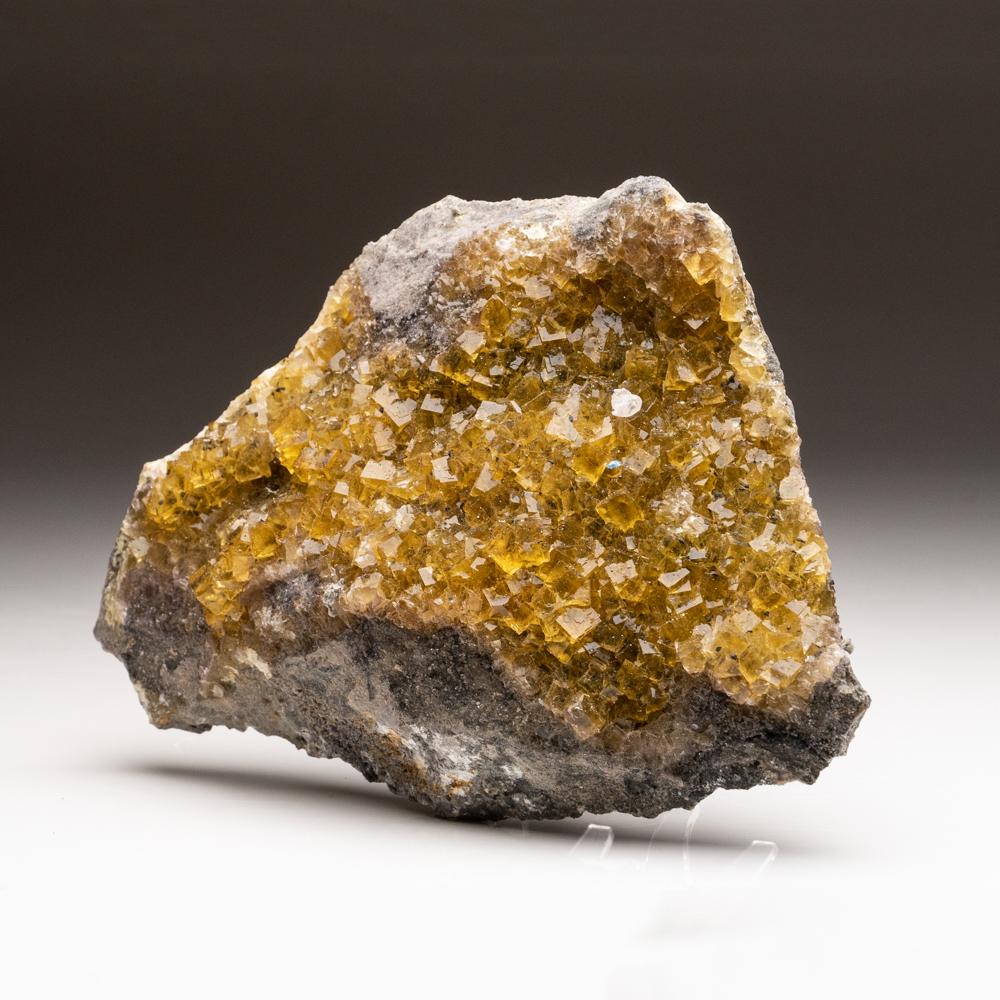 Espagnol Fluorite jaune de la mine de Moscona, District de Villabona, Asturias, Espagne en vente