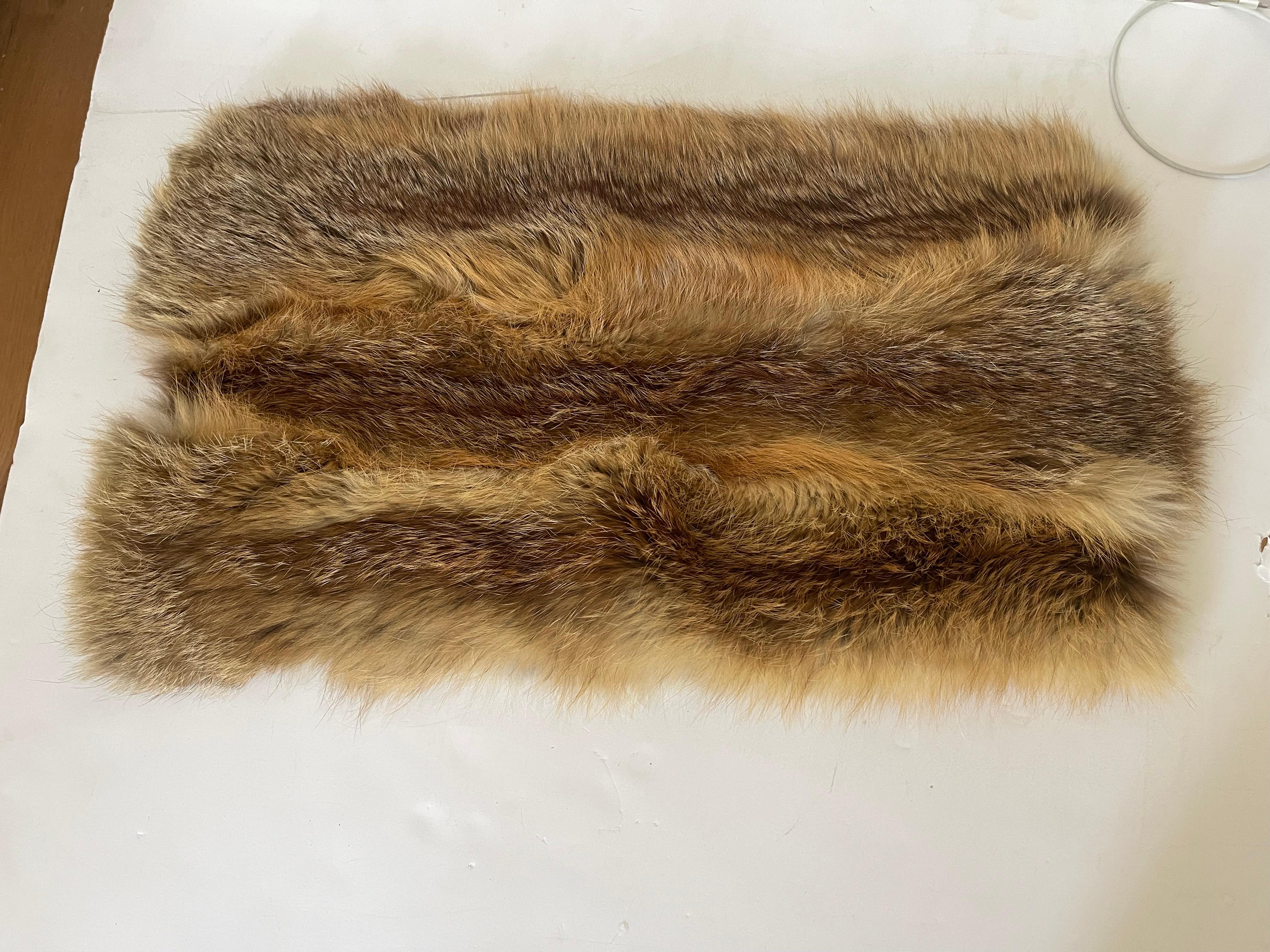 Pelliccia di volpe gialla vintage di 23