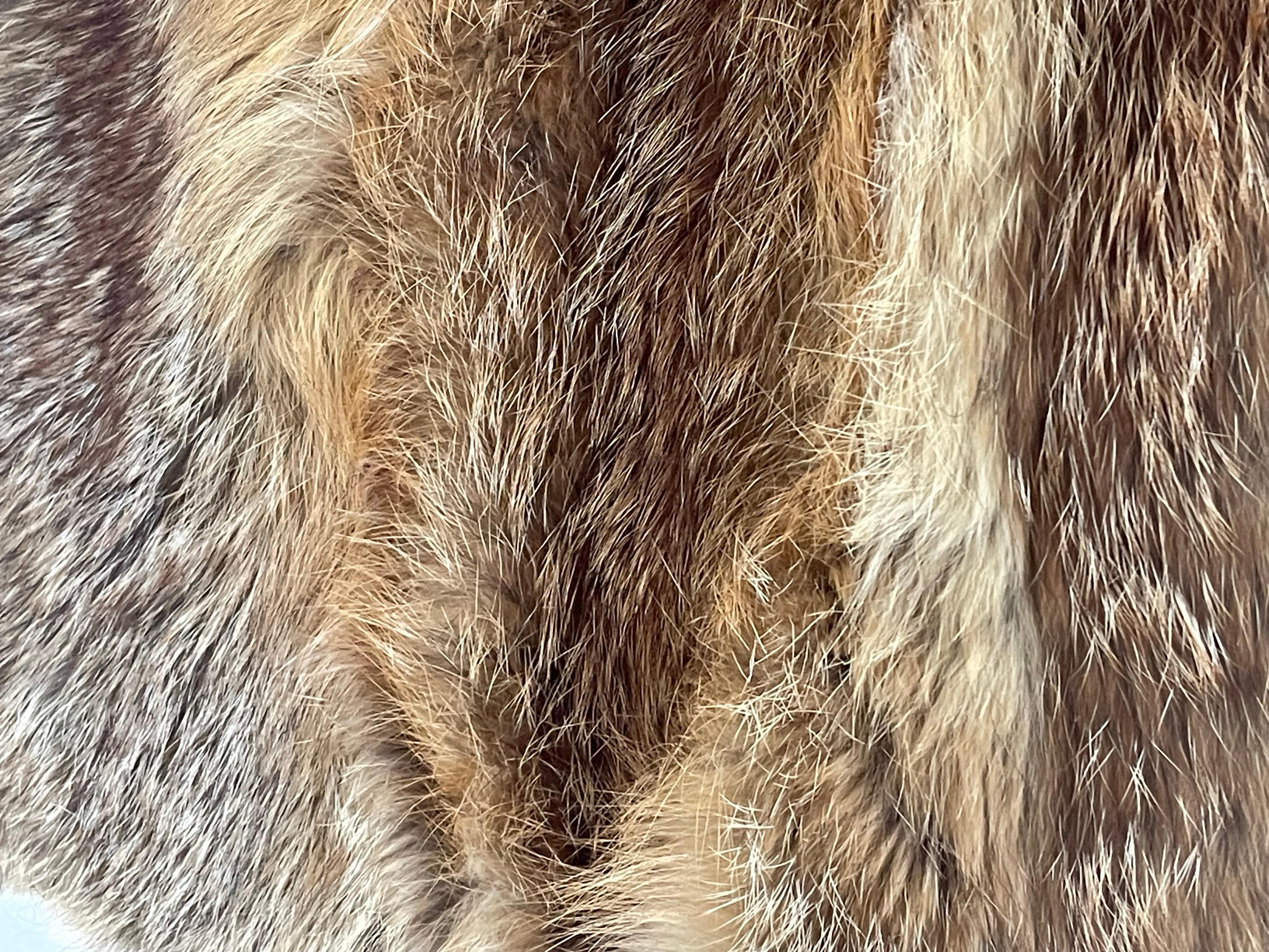 Pelliccia di volpe gialla per cuscino In condizioni buone in vendita a Boca Raton, FL