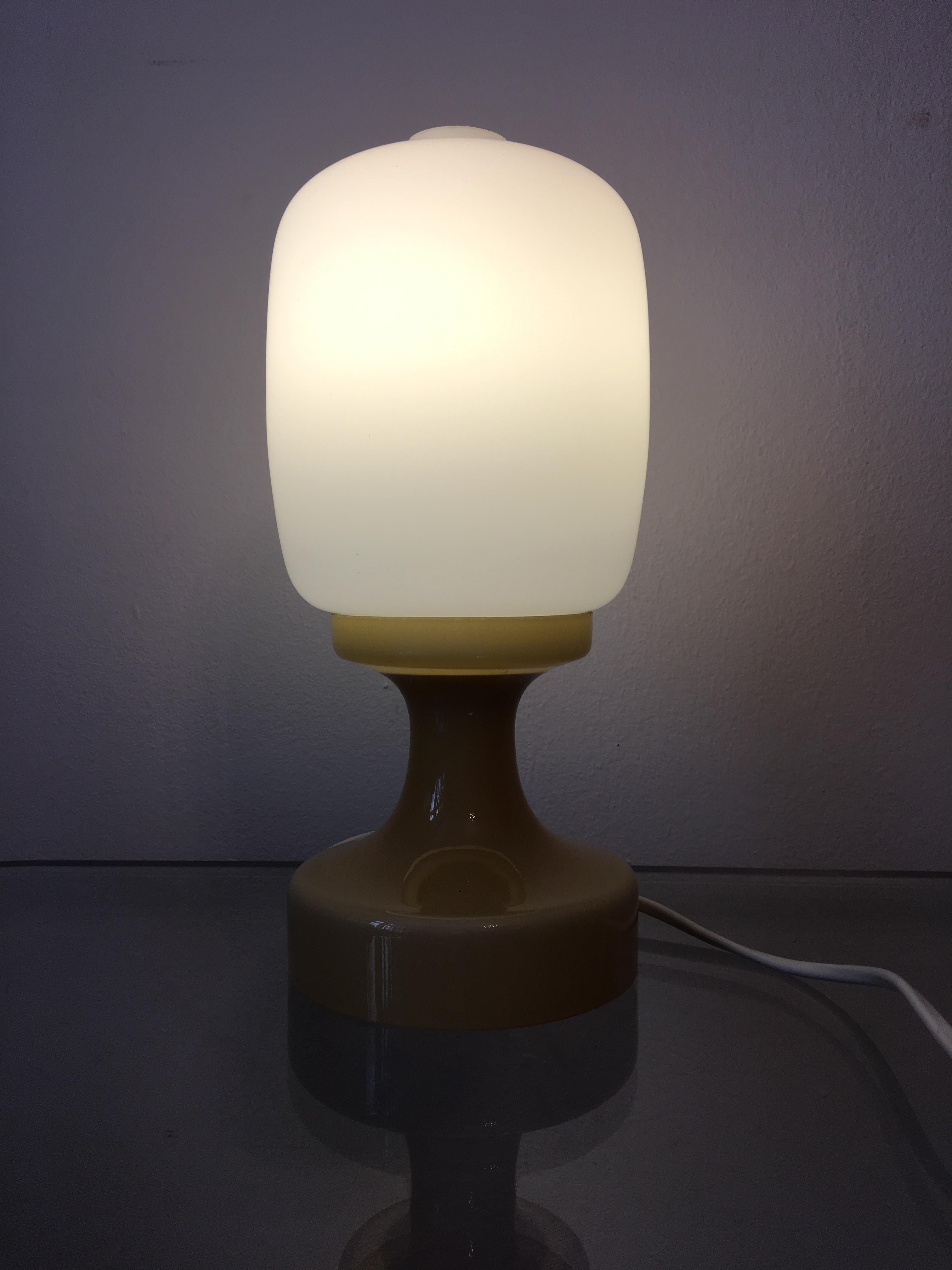 Yellow Glass Table Lamp by Ivan Jakes, 1960s In Good Condition For Sale In Prague, CZ