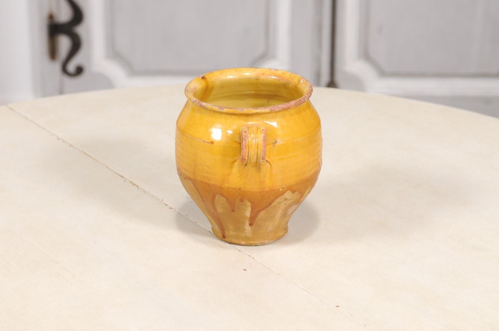 Yellow Glazed French Provincial Double Pot à Confit with Rustic Character For Sale 3