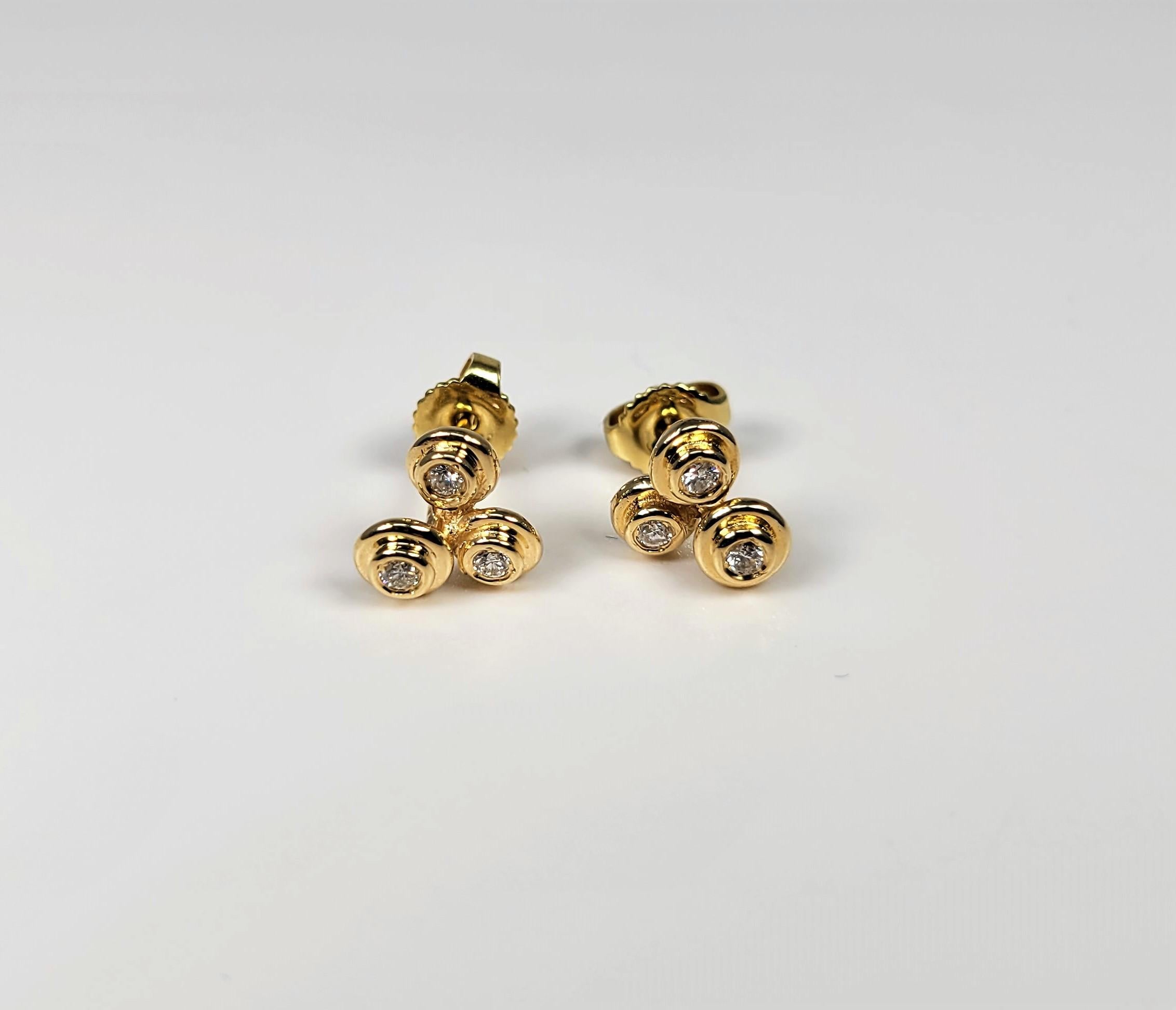 Yellow Gold 0.25 Carat Diamond Bubble Earrings In Good Condition For Sale In Dallas, TX