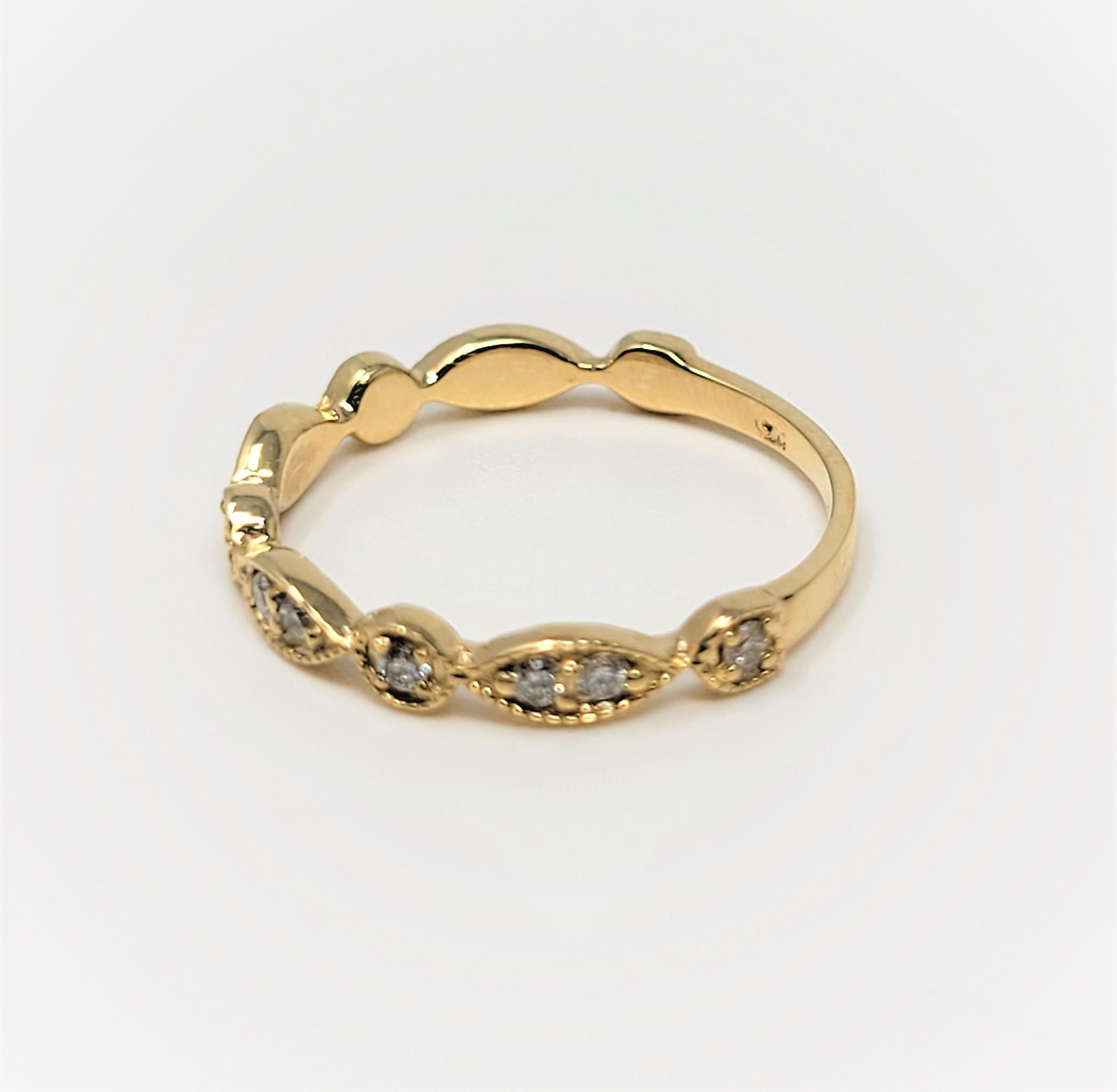 Yellow Gold 0.25 Carat Diamond Dot Marquise Ring In New Condition For Sale In Dallas, TX