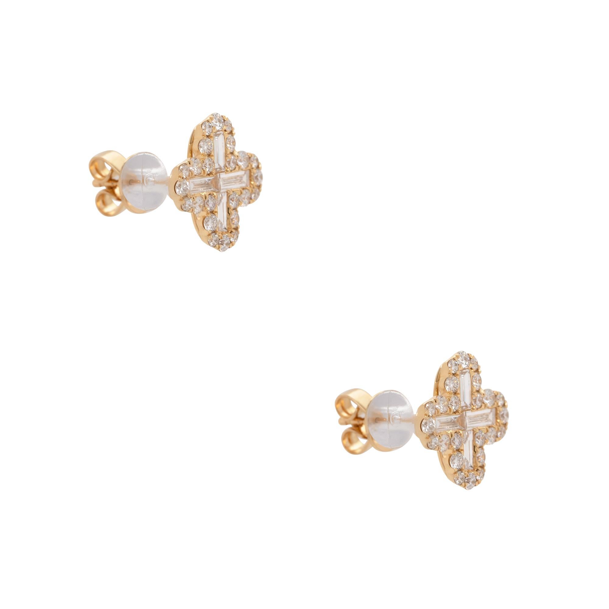 1.20 Carat Diamond Clover Earrings 18 Karat In Stock In New Condition For Sale In Boca Raton, FL