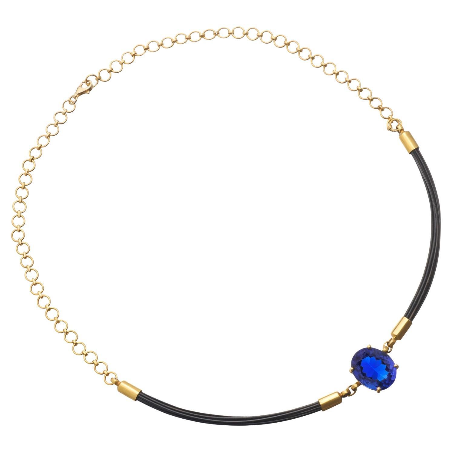 Yellow Gold 16 carat Tanzanite Necklace im Angebot