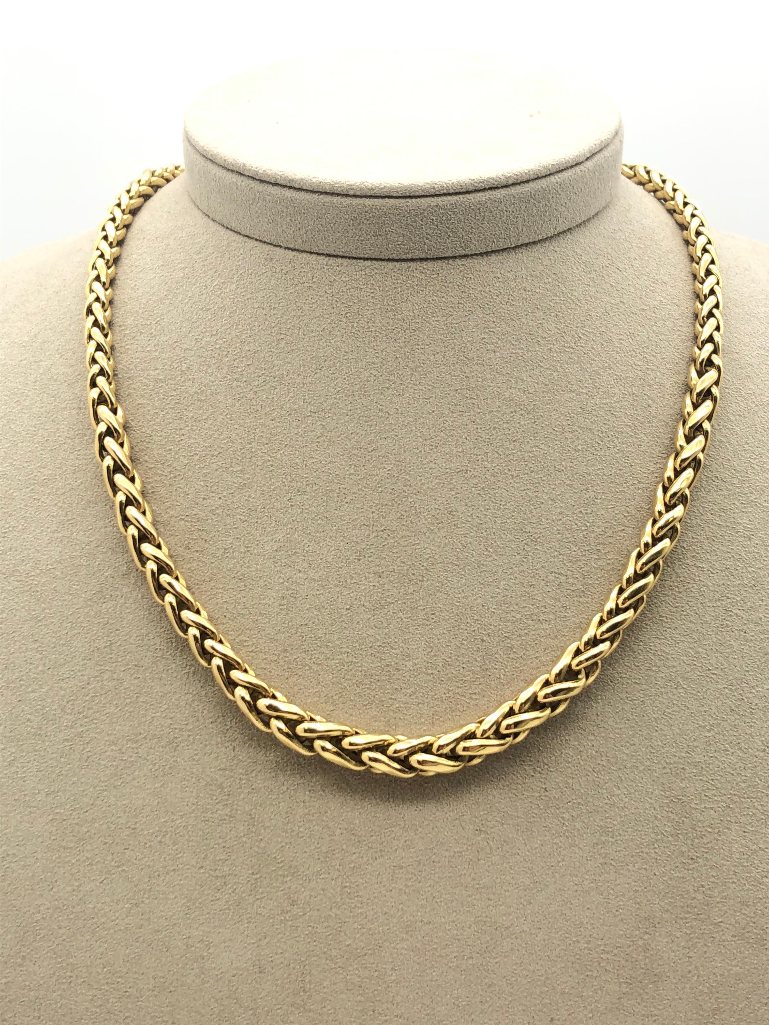 Yellow Gold 18 Karat Palm Mesh Necklace, circa 1980s In Excellent Condition In Vannes, FR