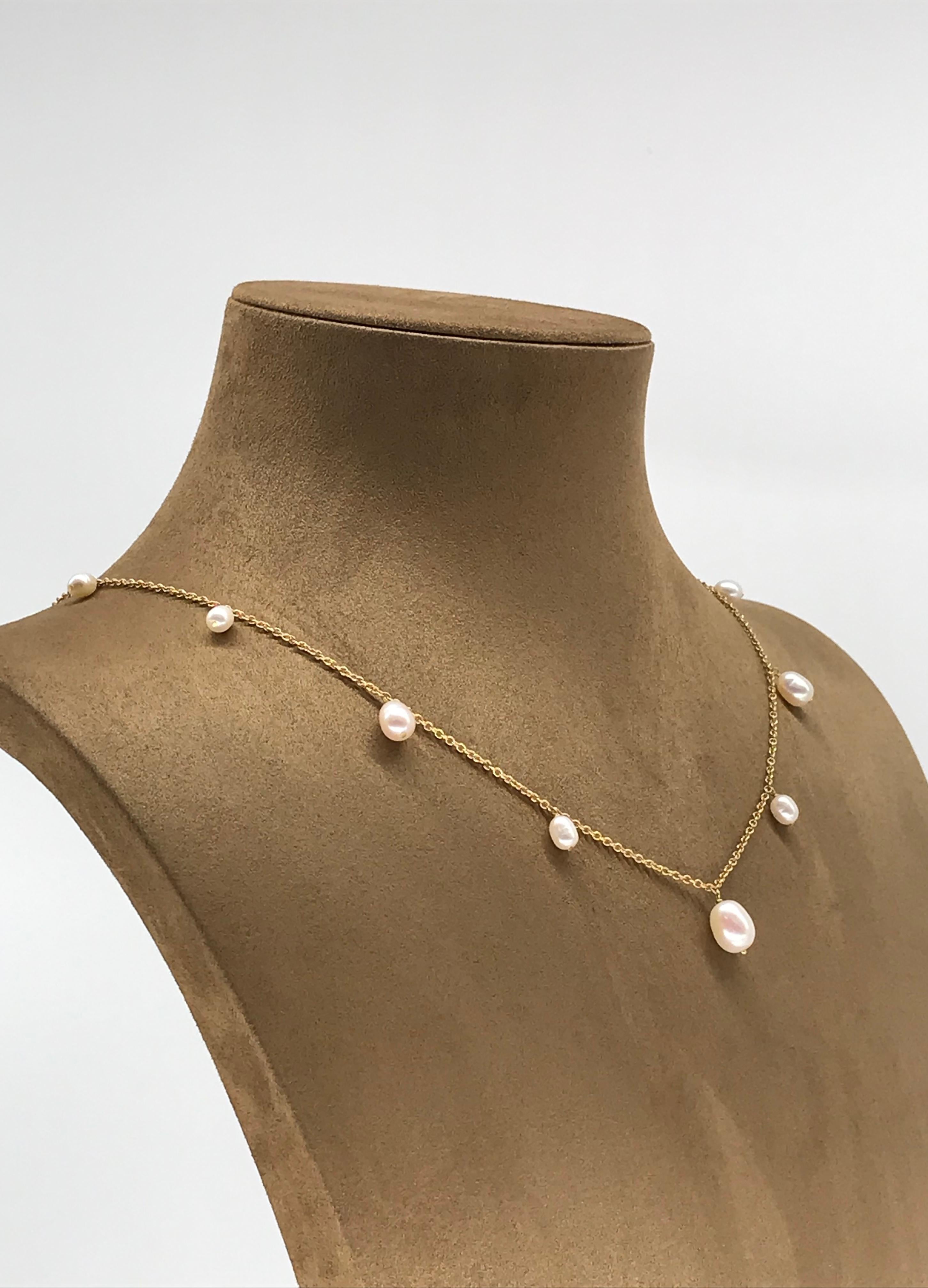 Contemporary Yellow Gold 18 Karat Chain and Natural Pearls Necklaces