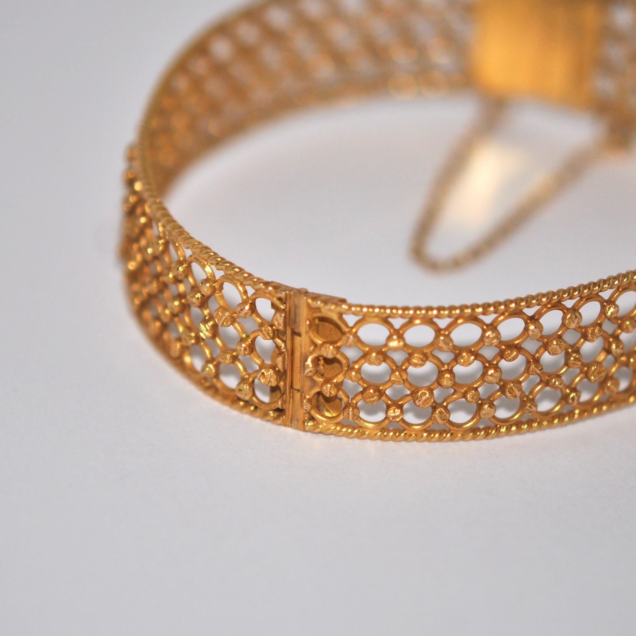 Women's Yellow Gold 18 Karat Cuff Bracelet