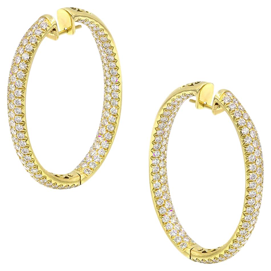 Boucles d'oreilles élégantes en or jaune 18 carats et diamants blancs de grande taille