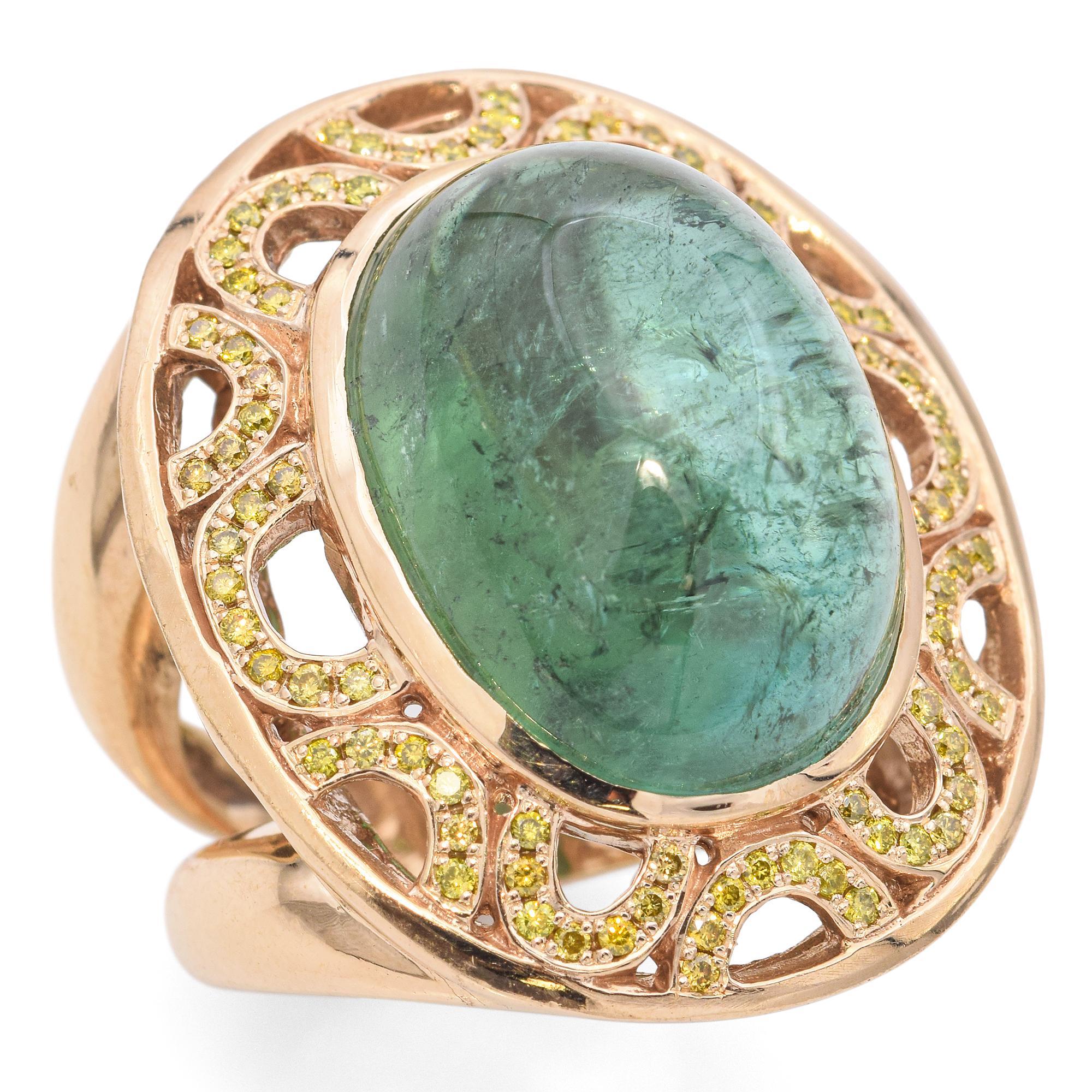 Bague cocktail en or jaune 26 carats avec tourmaline verte cabochon et diamant jaune en vente 2