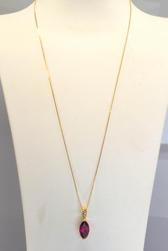 Yellow Gold 18k, 3.50 Carat Red Garnet and Diamond Necklace