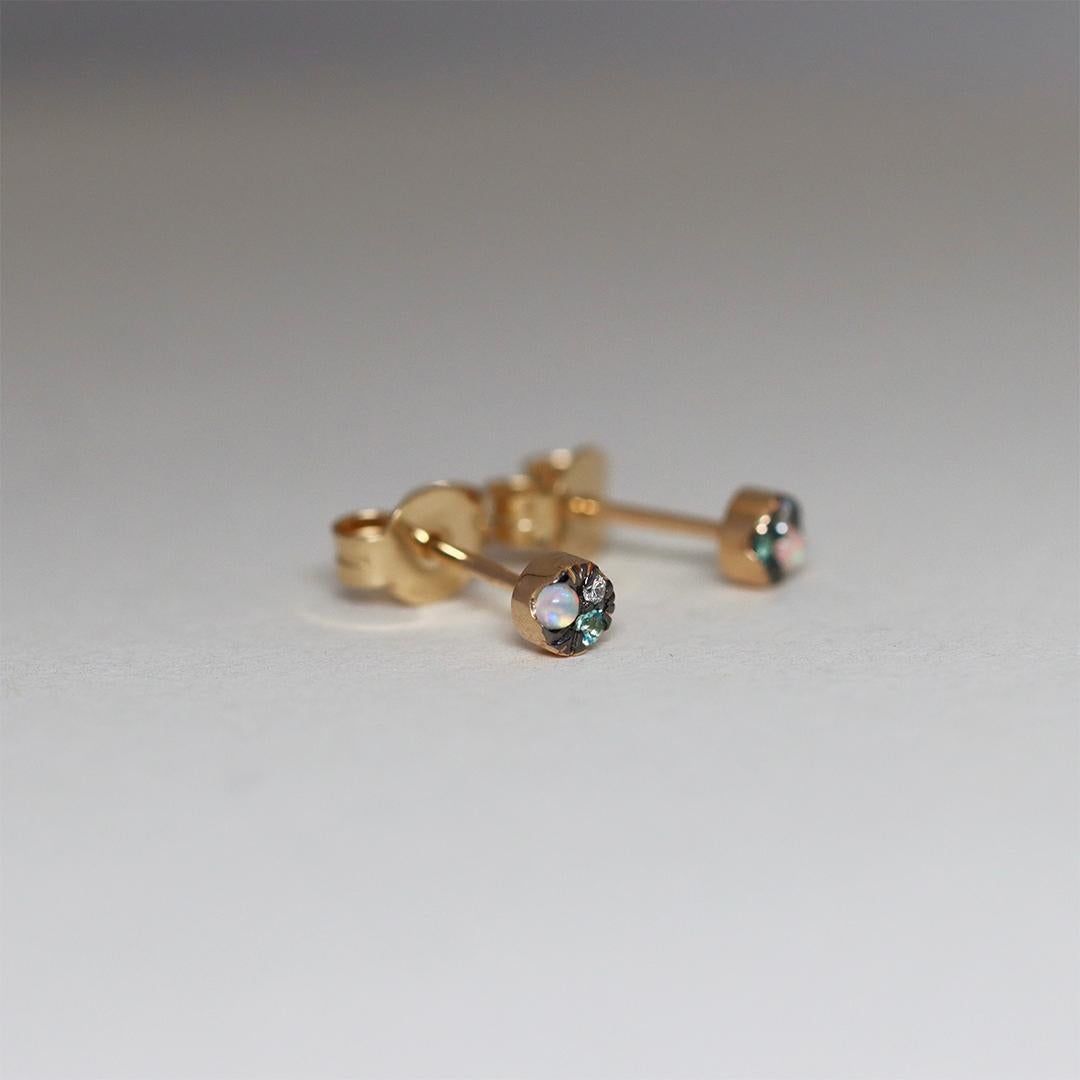 Contemporain Boucles d'oreilles en or jaune 4 mm Tourmaline Paraiba Opale Diamant Mini Stack Side en vente