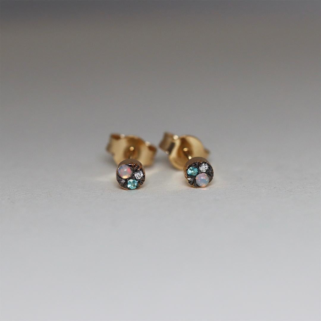 Boucles d'oreilles en or jaune 4 mm Tourmaline Paraiba Opale Diamant Mini Stack Side en vente 1