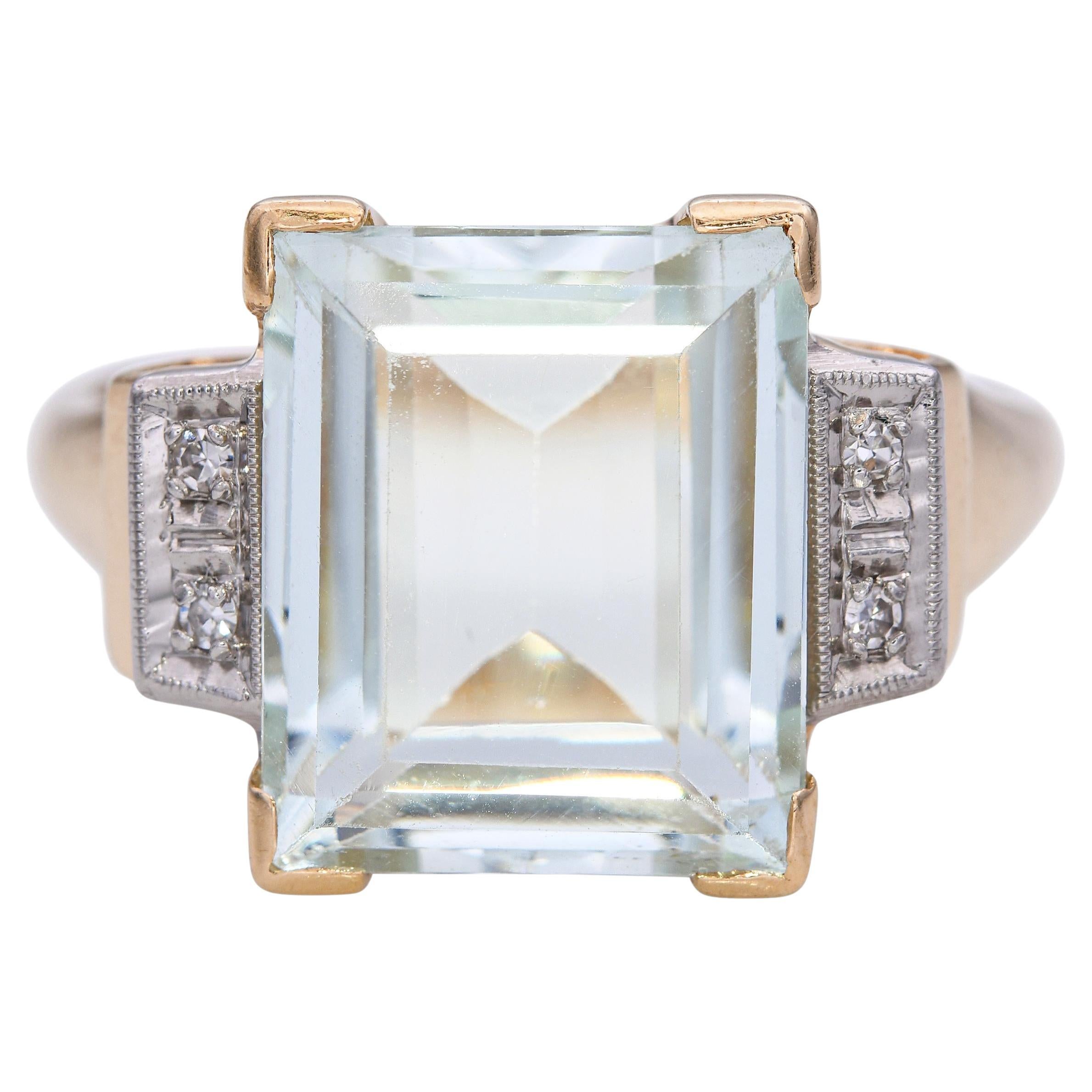 Anello con dichiarazione in oro giallo con acquamarina e diamanti da 5,02 carati