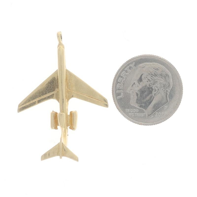 Yellow Gold Airplane Charm - 14k Travel Gift Pilot Flight Attendant In Excellent Condition For Sale In Greensboro, NC