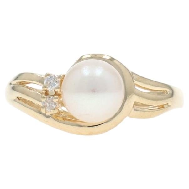 Anello bypass con diamante e perla Akoya in oro giallo - 10k Bead