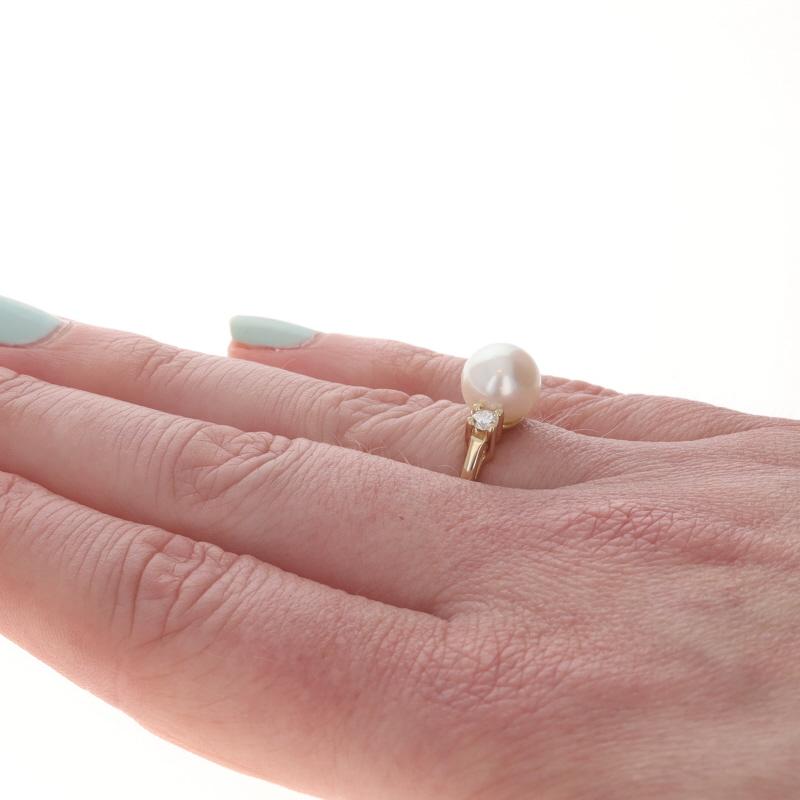 Bague en or jaune perle d'Akoya diamant 14k .16ctw Pour femmes en vente
