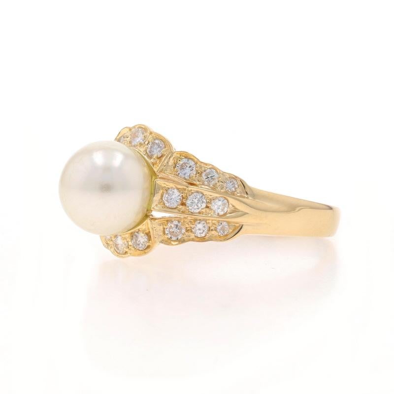 Yellow Gold Akoya Pearl & Diamond Ring - 18k Round Brilliant .55ctw In Excellent Condition For Sale In Greensboro, NC