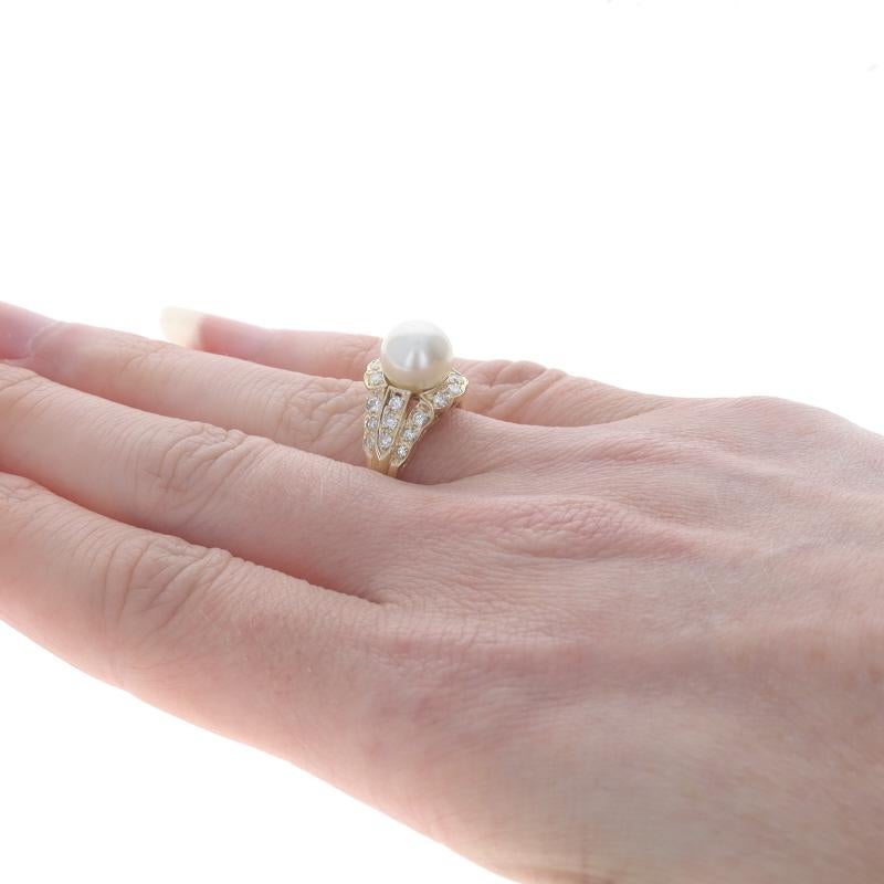 Women's Yellow Gold Akoya Pearl & Diamond Ring - 18k Round Brilliant .55ctw For Sale