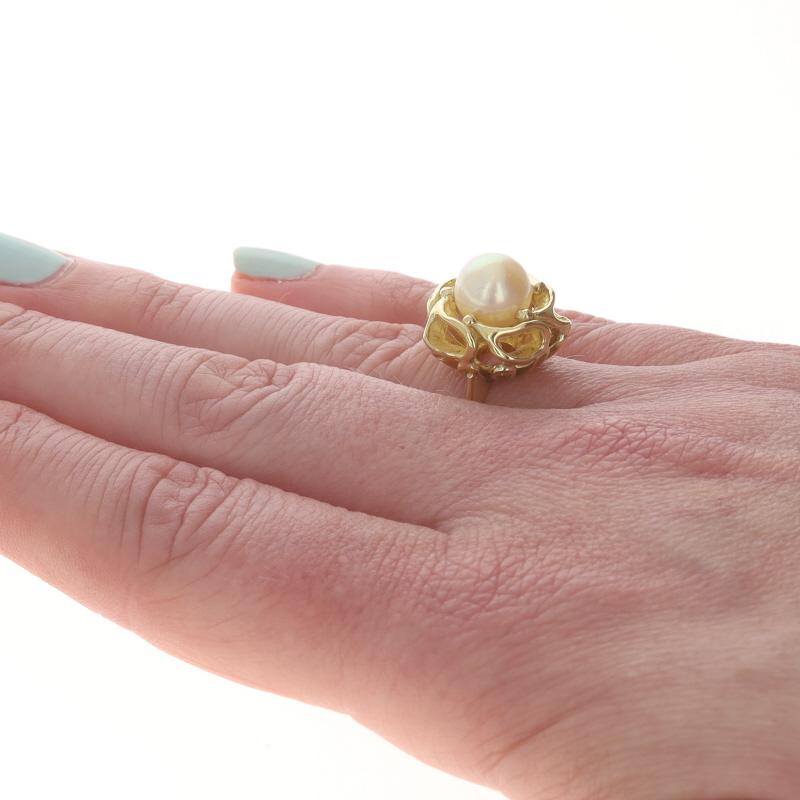 Donna Anello solitario con fiore di perla Akoya in oro giallo 18k Blossom in vendita