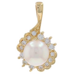 Colgante Halo de Perla Akoya de Oro Amarillo - 14k .23ctw Remolino