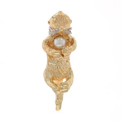 Gelbgold Akoya Perle Schlafender Otter Anhänger - 14k