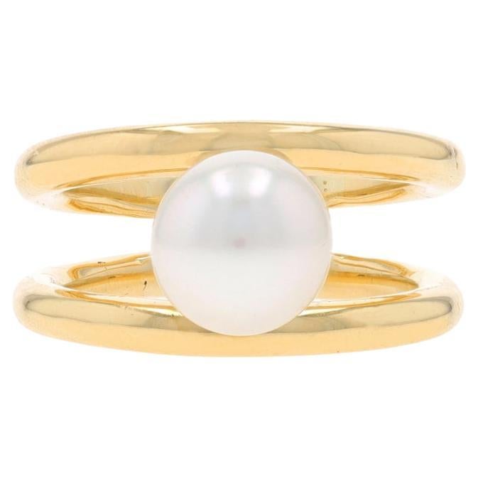 Yellow Gold Akoya Pearl Solitaire Ring - 18k