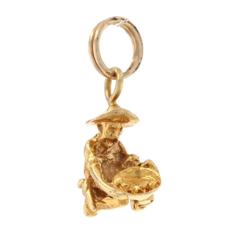 22 Karat Gold Alaskan Nugget Cluster on Swank Double Blade Folding Pocket Knife For Sale at