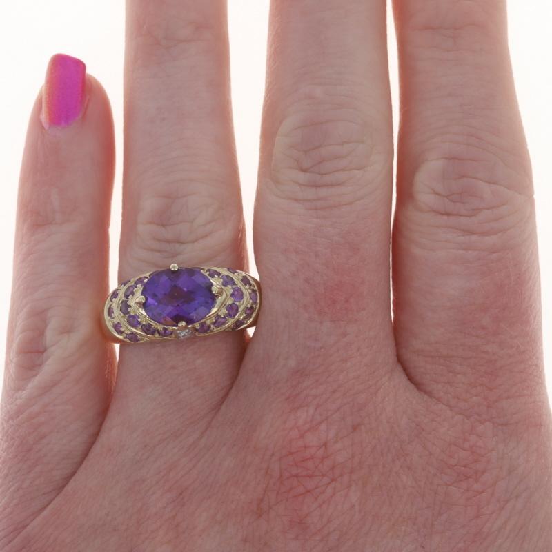 Taille ovale Bague en or jaune améthyste diamant 10k damier ovale 3.38ctw en vente