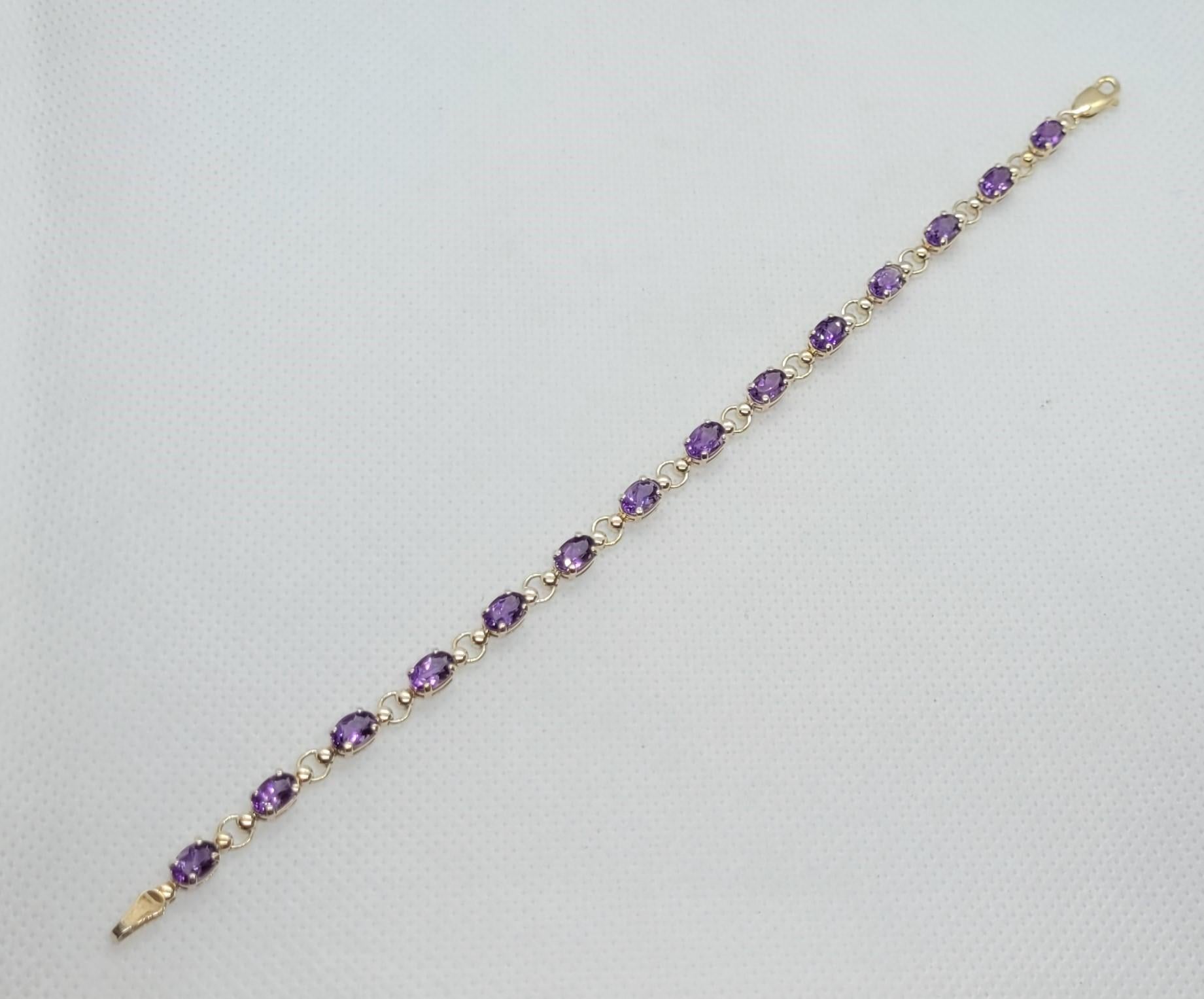 Yellow Gold Amethyst Bracelet, 6 x 4 mm Oval Amethyst, 10kt Gold, 7.25 Inches For Sale 1